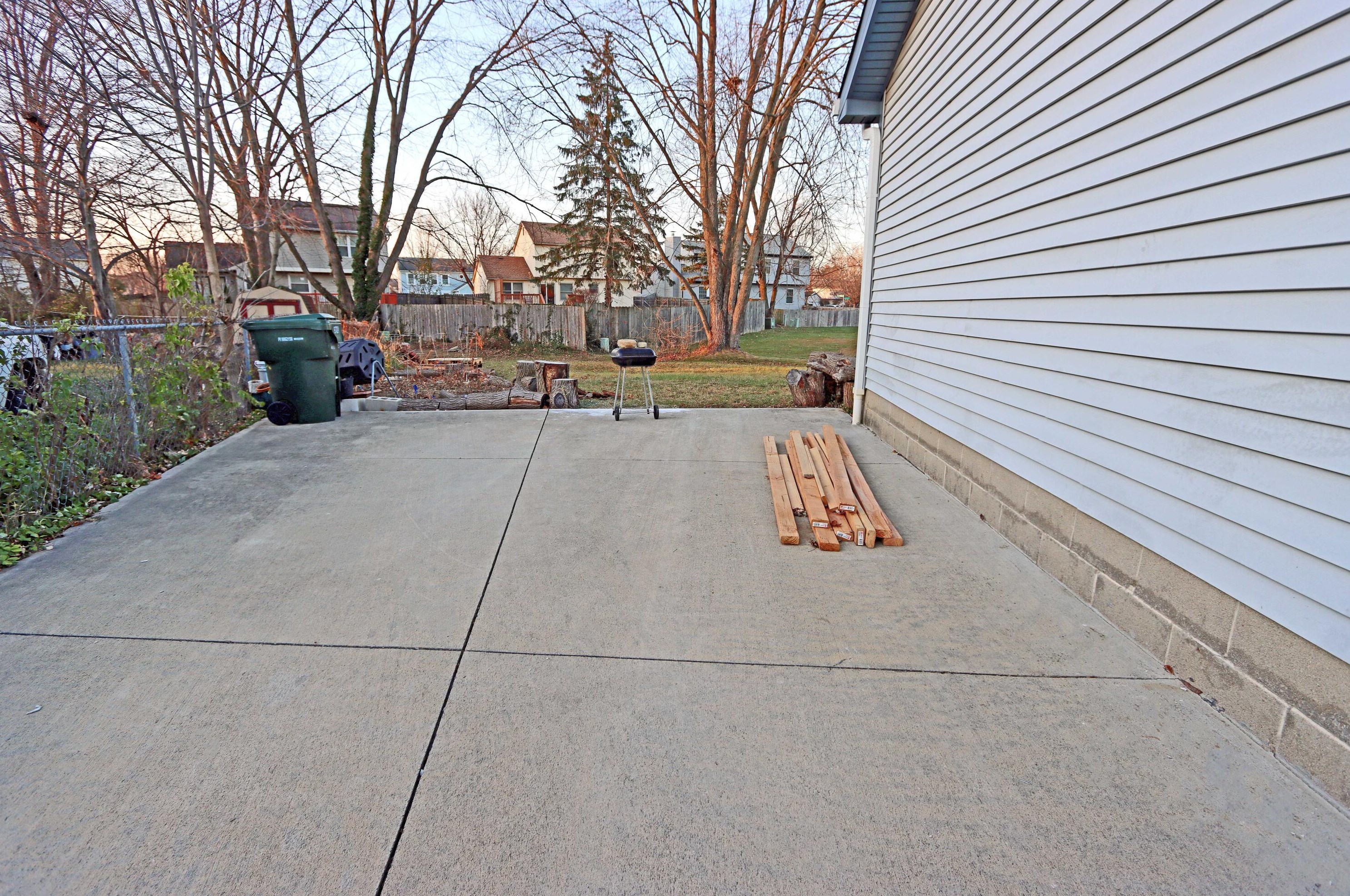 5724 Rachel Ct, Hilliard OH  43026-9619 exterior