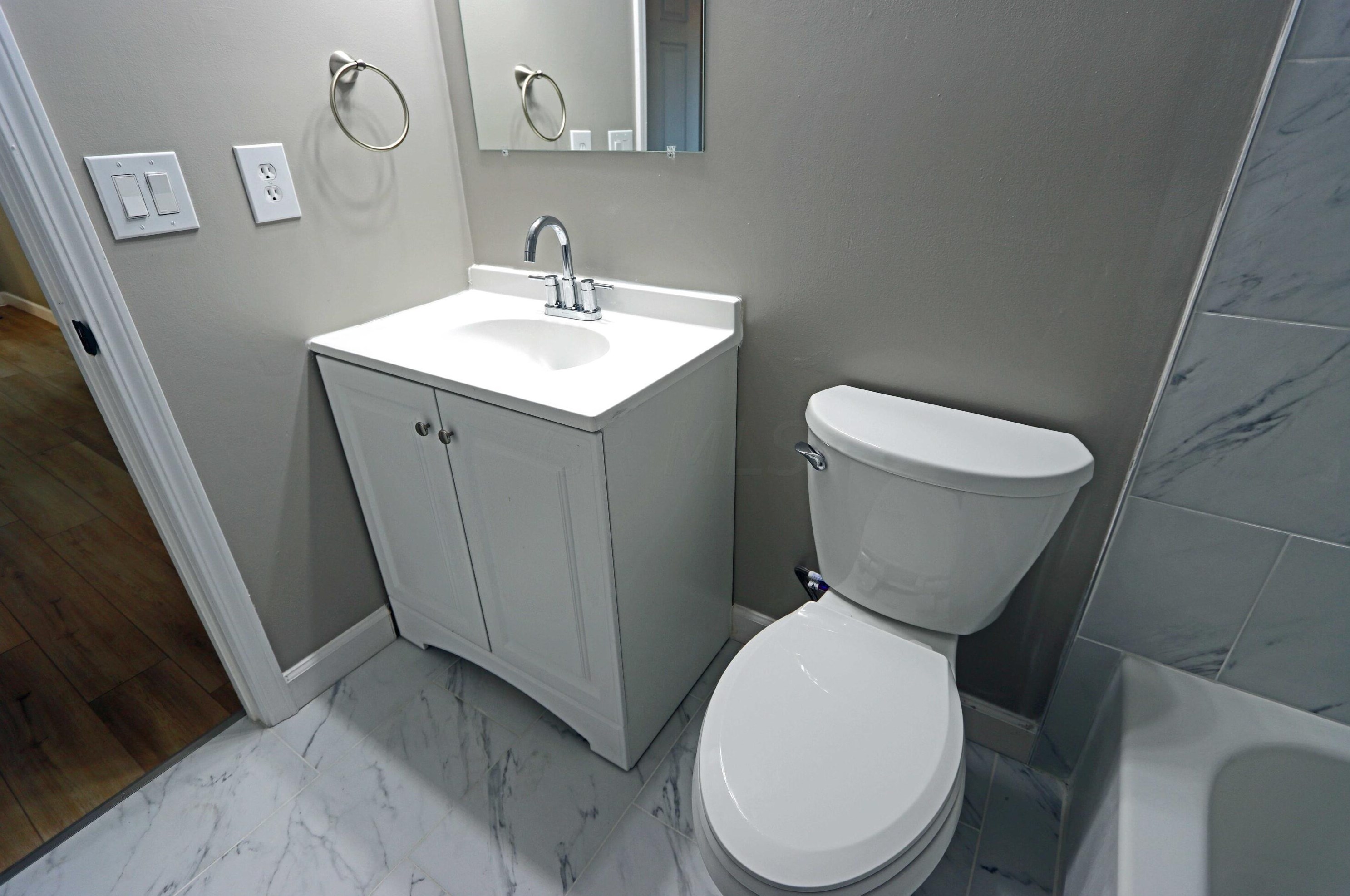 5724 Rachel Ct, Hilliard OH  43026-9619 exterior