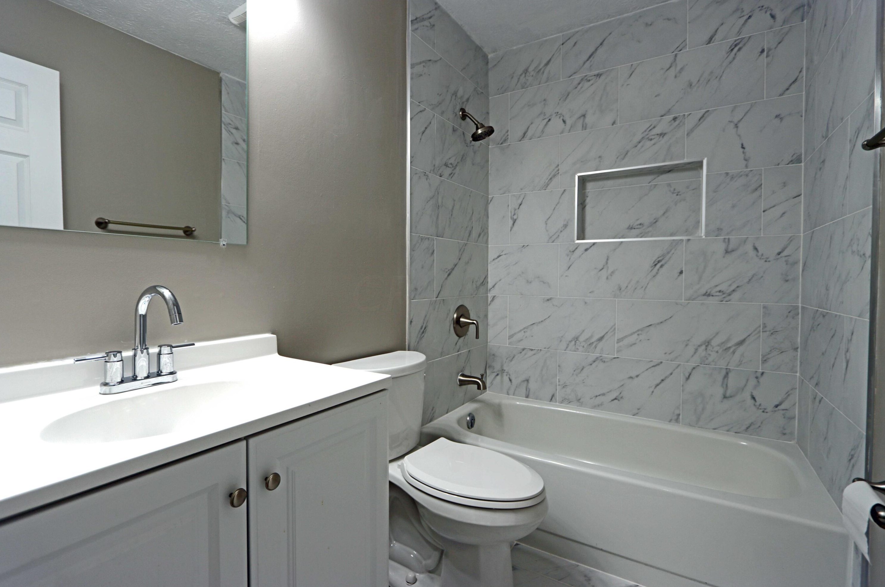 5724 Rachel Ct, Hilliard OH  43026-9619 exterior