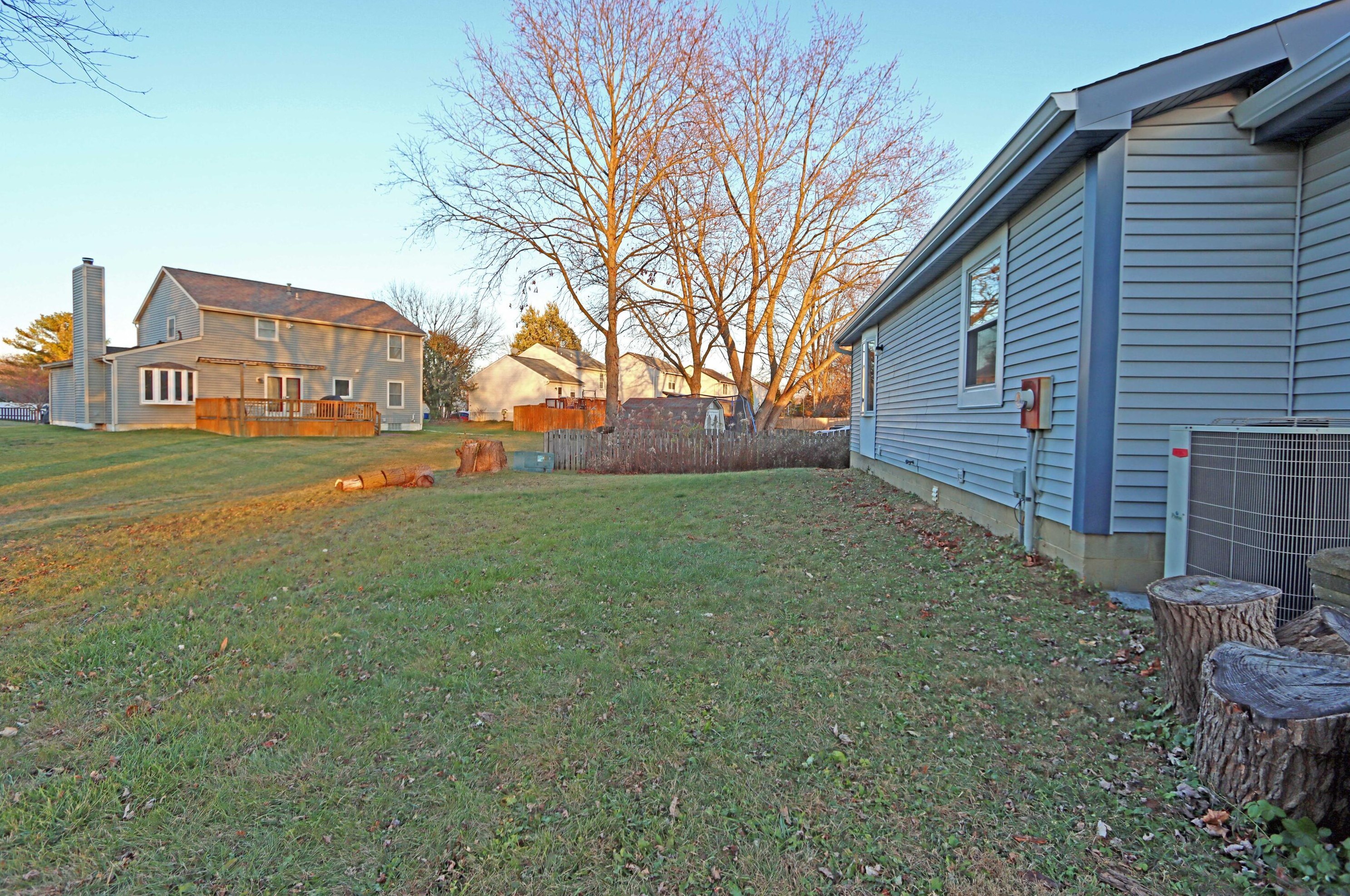 5724 Rachel Ct, Hilliard OH  43026-9619 exterior