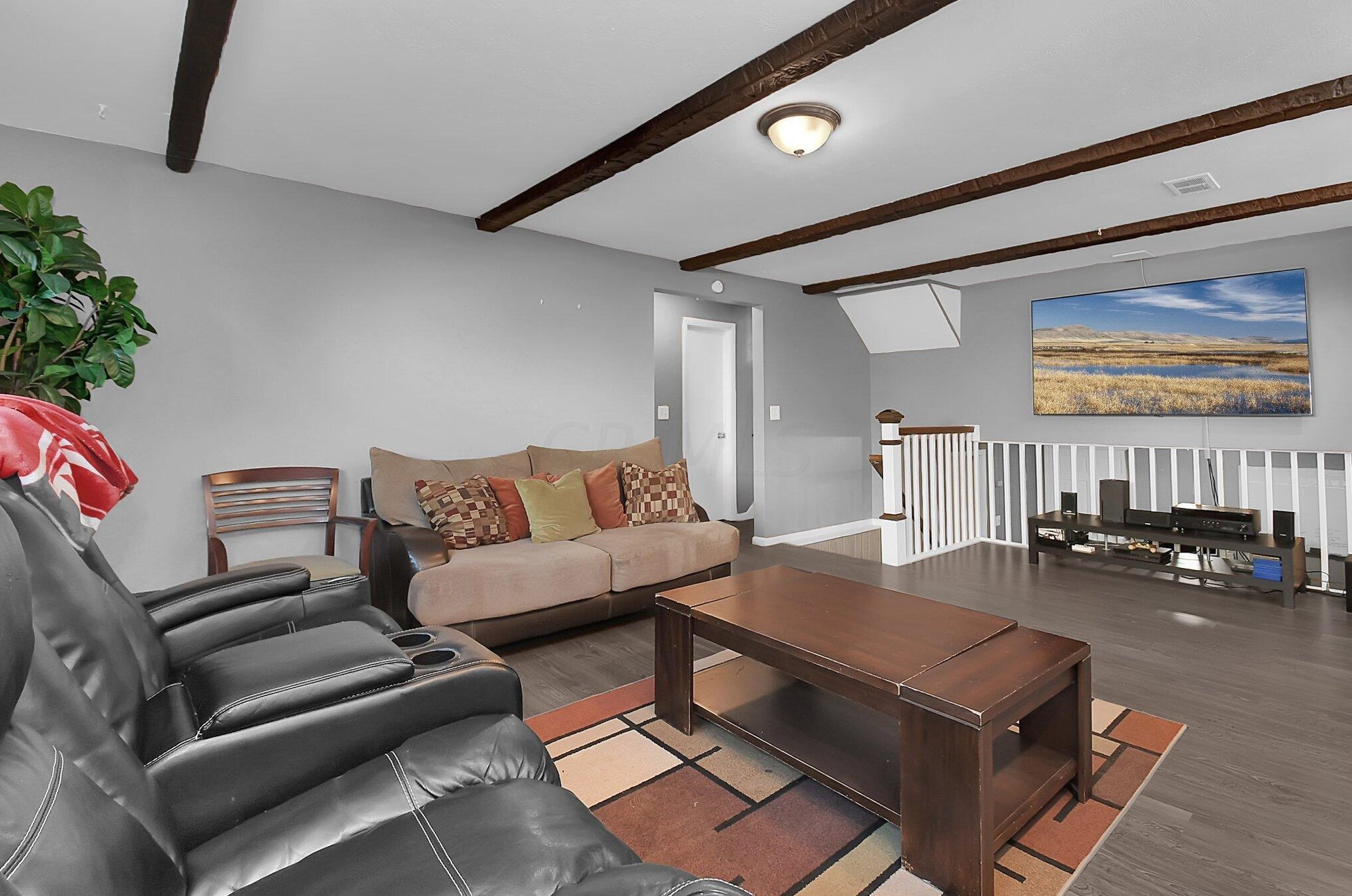 1916 Birkdale Dr, Columbus OH 43232-3062 exterior