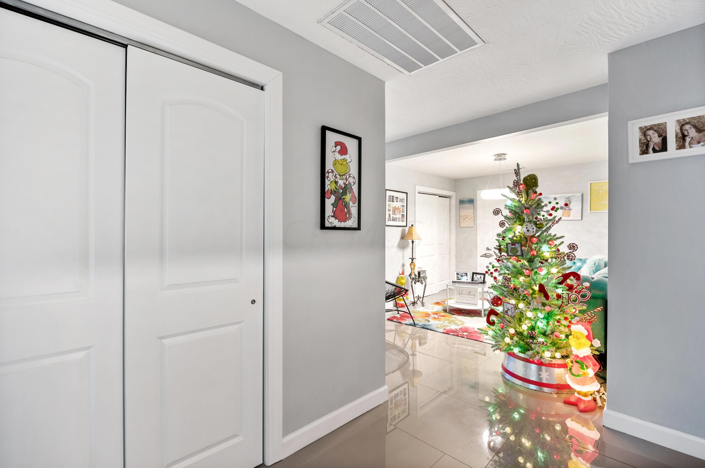 2103 Scenic Dr, Lancaster OH 43130-1163 exterior