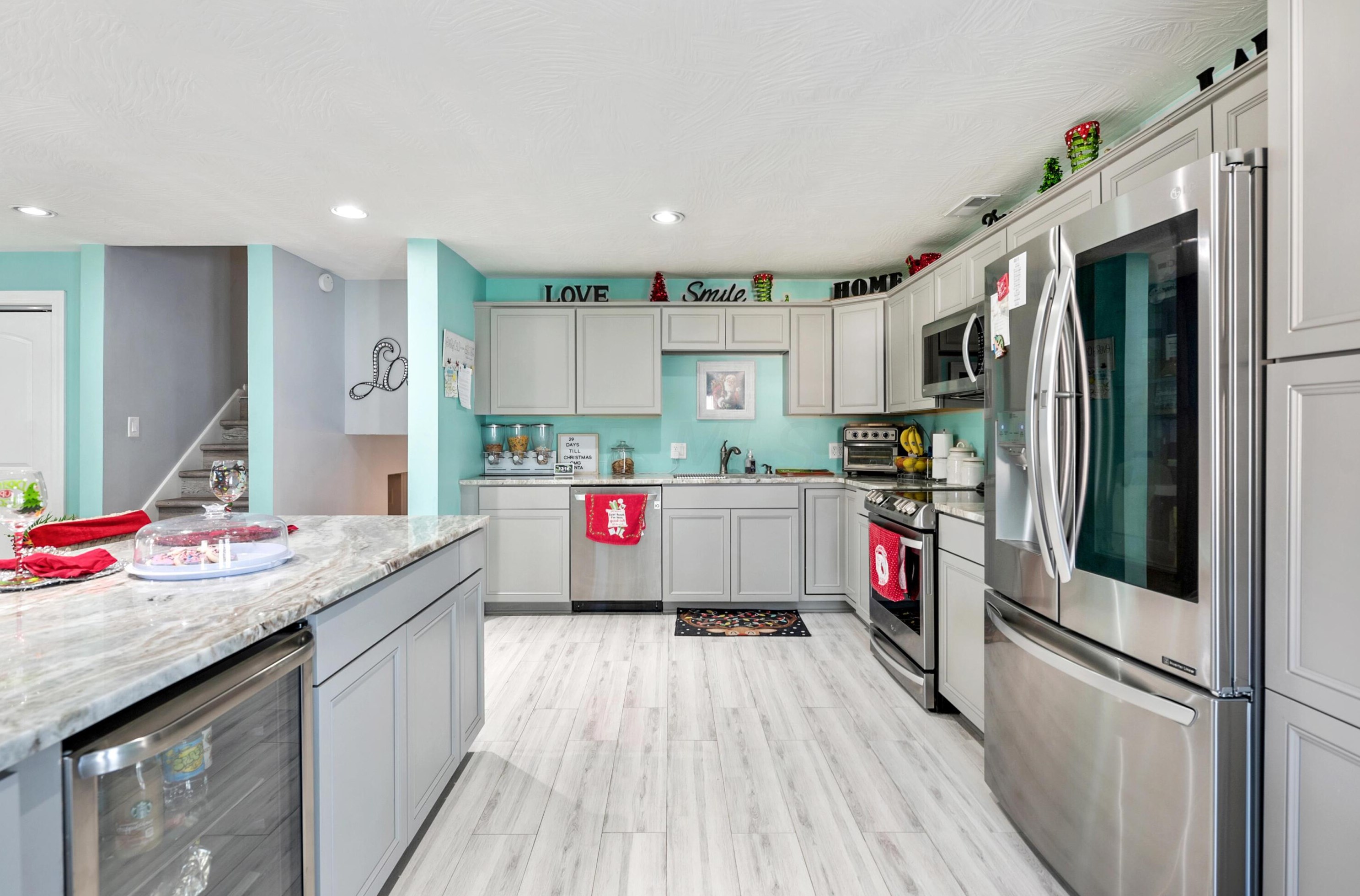 2103 Scenic Dr, Lancaster OH 43130-1163 exterior