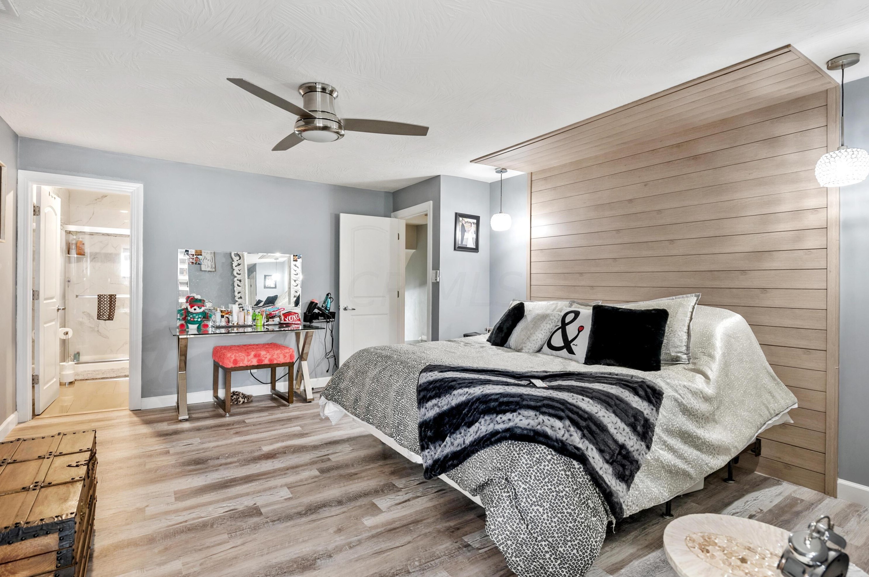 2103 Scenic Dr, Lancaster OH 43130-1163 exterior