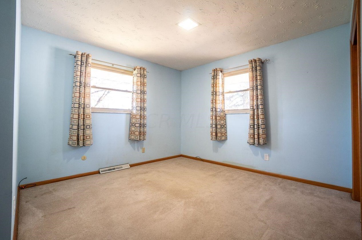 1810 Hague Ave, Columbus OH 43204-1619 exterior