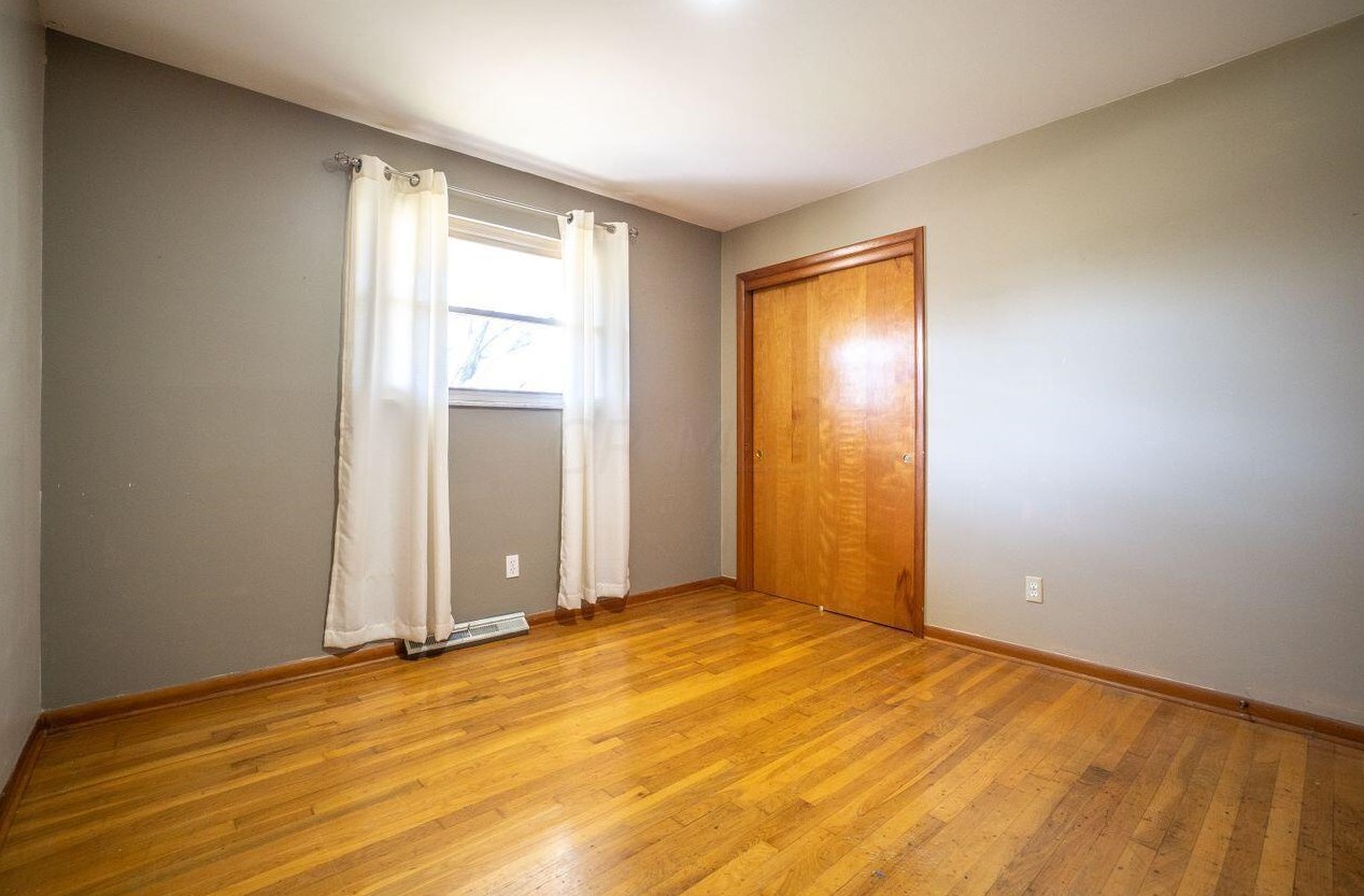 1810 Hague Ave, Columbus OH 43204-1619 exterior