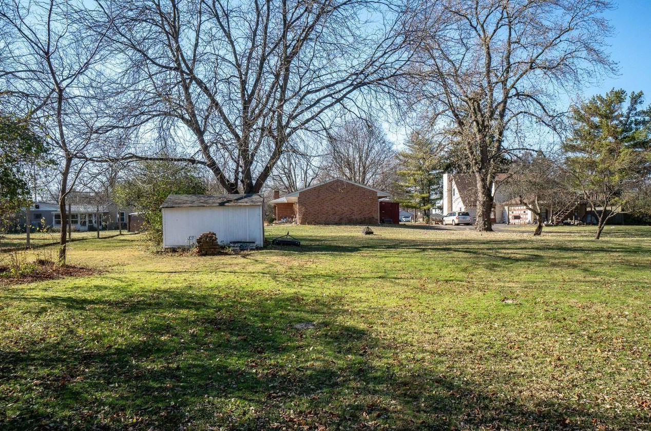 1810 Hague Ave, Columbus OH 43204-1619 exterior