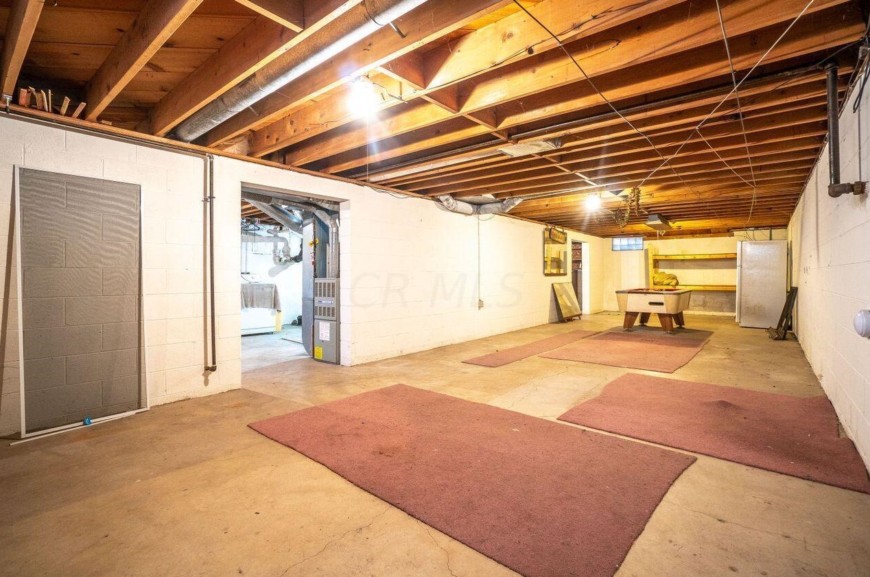 1810 Hague Ave, Columbus OH 43204-1619 exterior