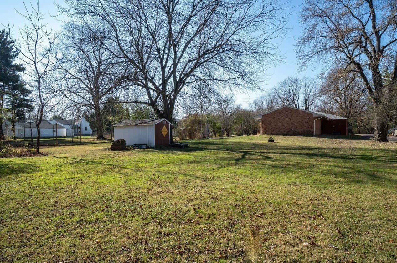 1810 Hague Ave, Columbus OH 43204-1619 exterior