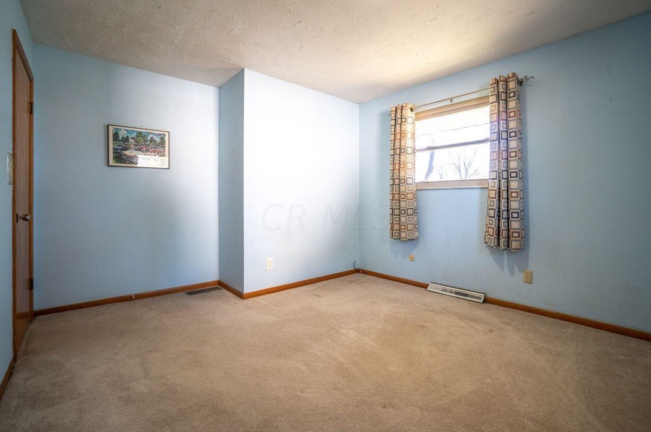 1810 Hague Ave, Columbus OH 43204-1619 exterior