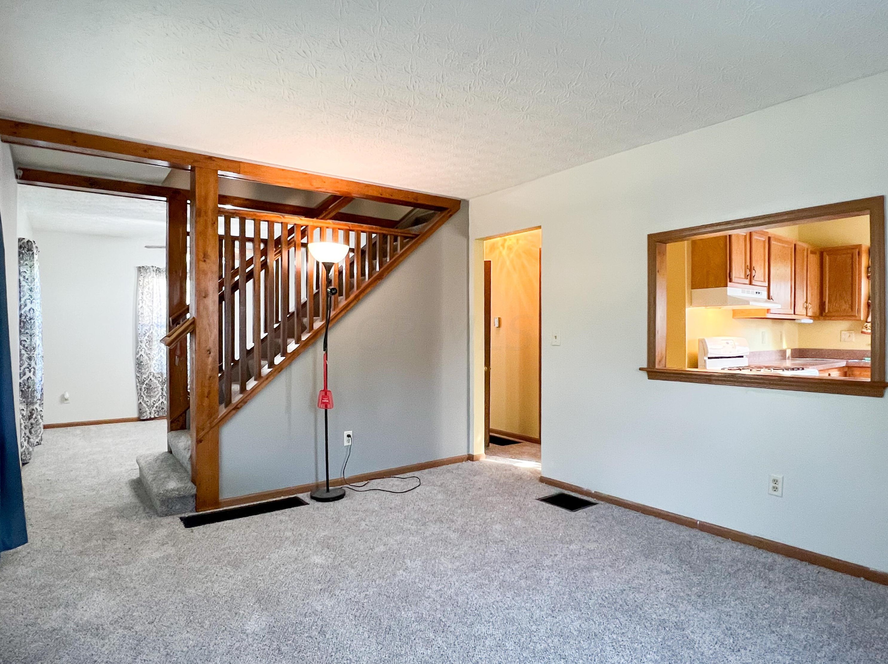 2089 Argyle Dr, Columbus OH 43219-1117 exterior