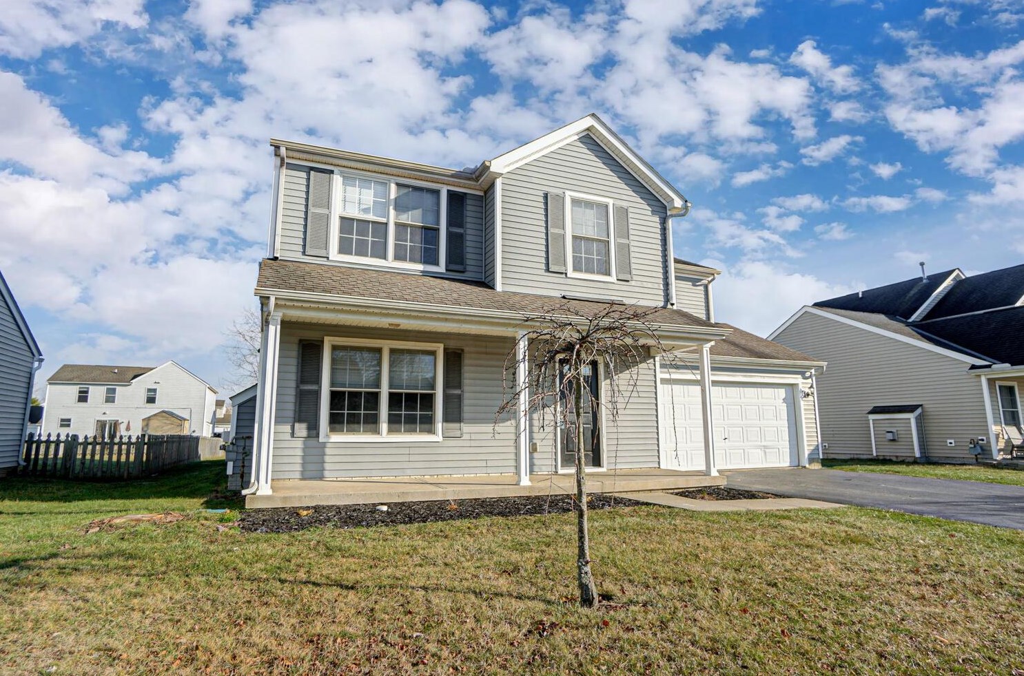 94 Richard Ave, Ashville OH  43103-9000 exterior