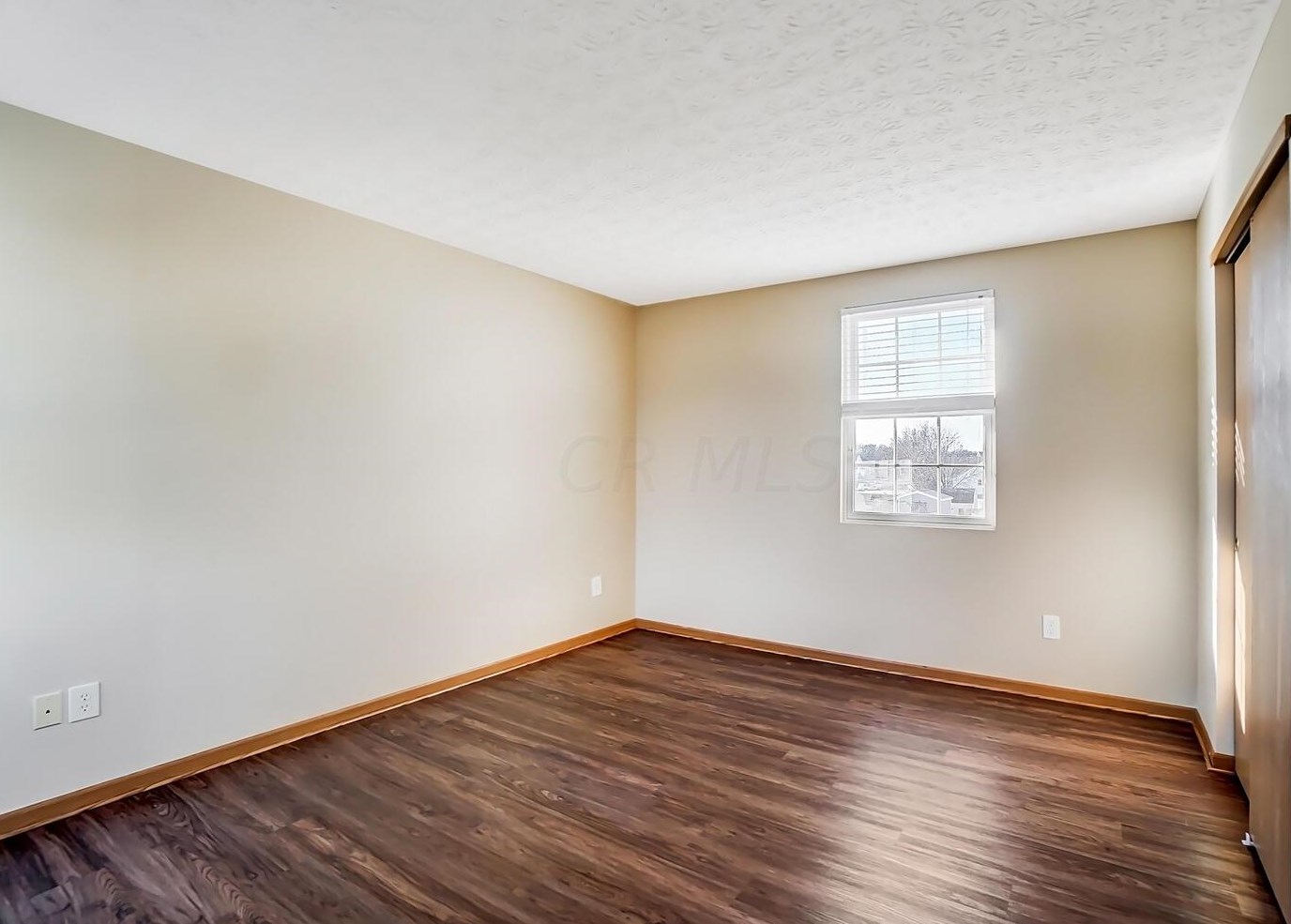 94 Richard Ave, Ashville OH  43103-9000 exterior