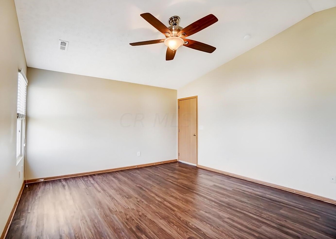 94 Richard Ave, Ashville OH  43103-9000 exterior