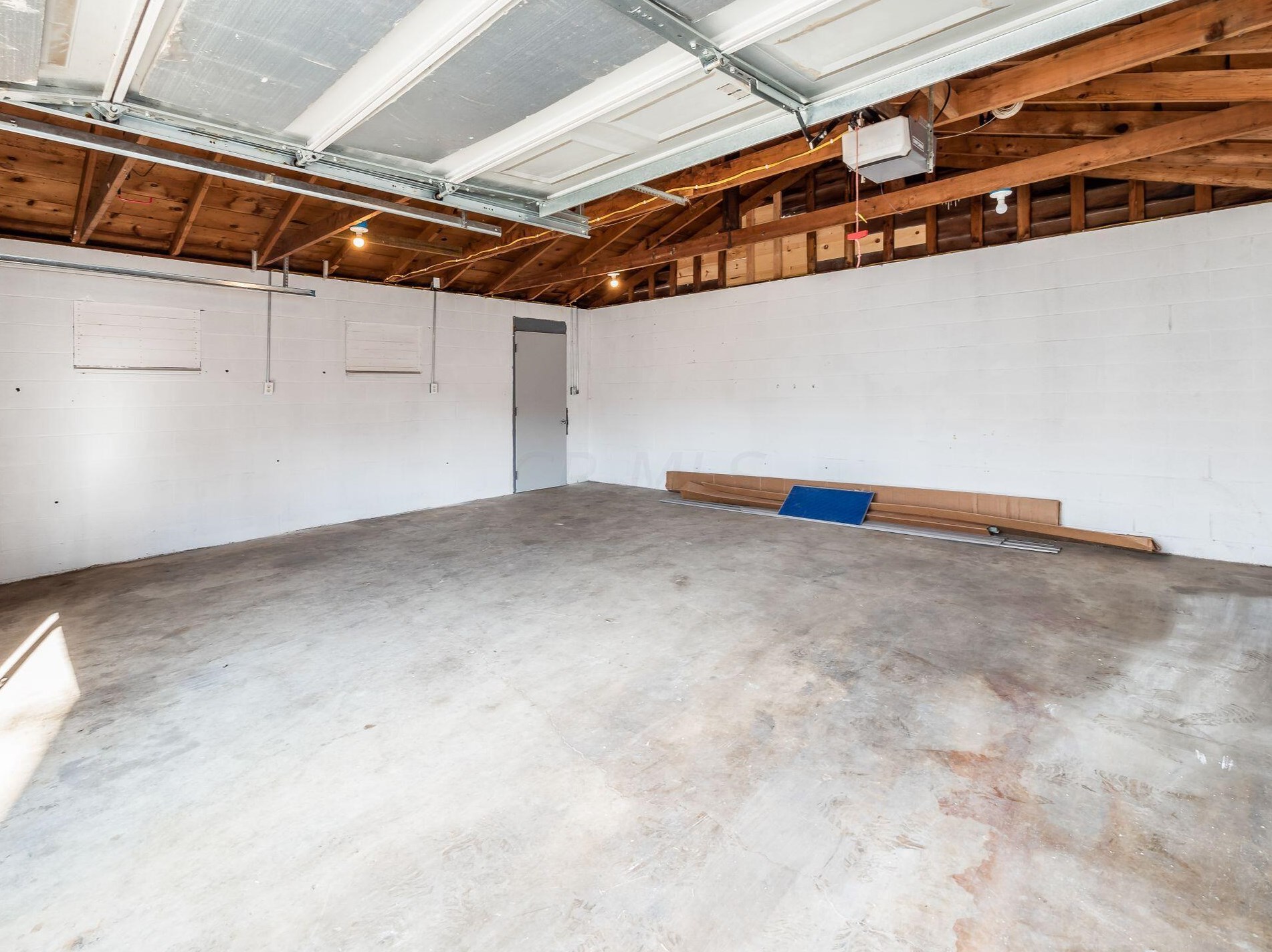 87 Yale Ave, Columbus OH 43223-1344 exterior