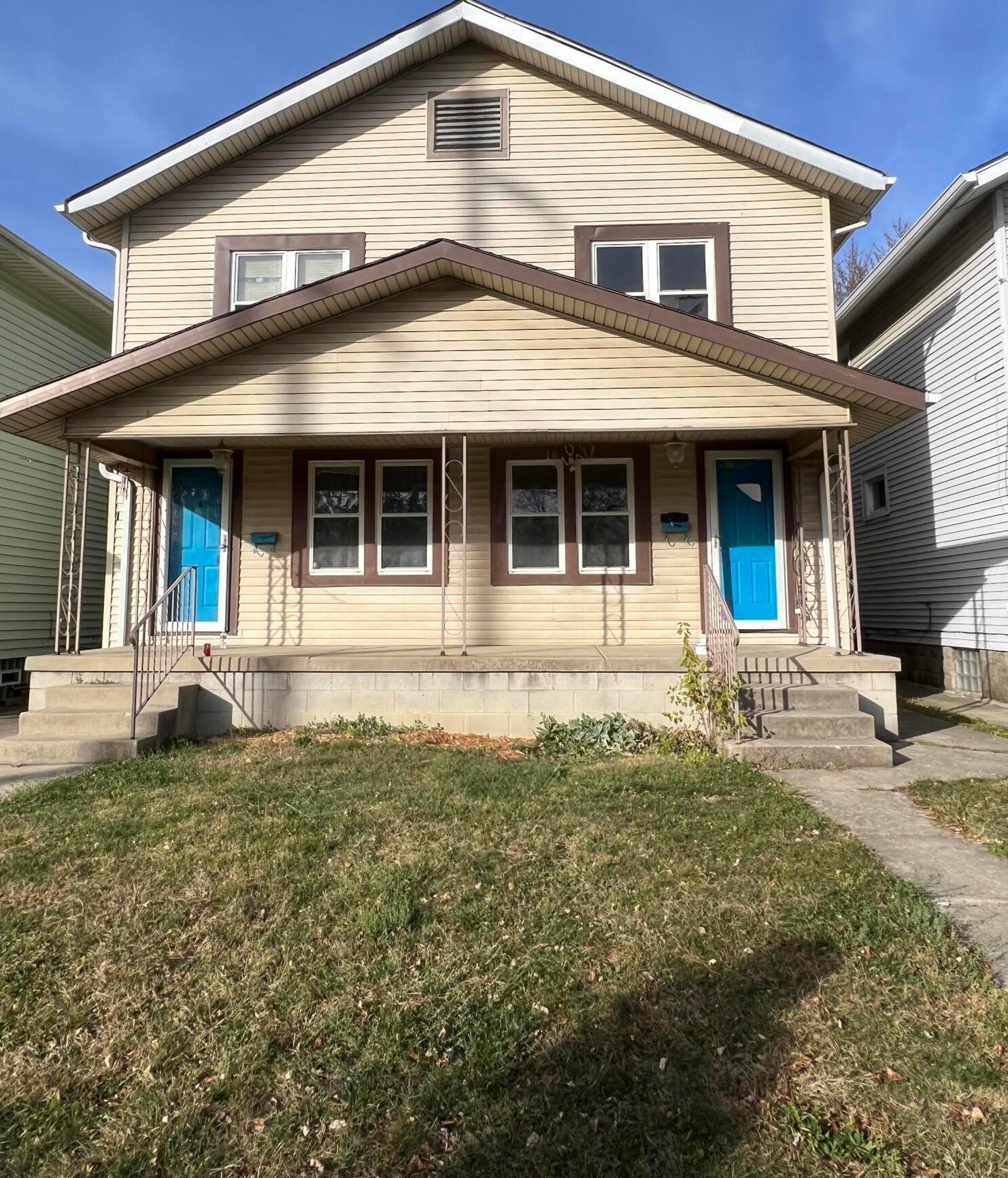 692 Sheldon Ave, Columbus OH  43207-1353 exterior