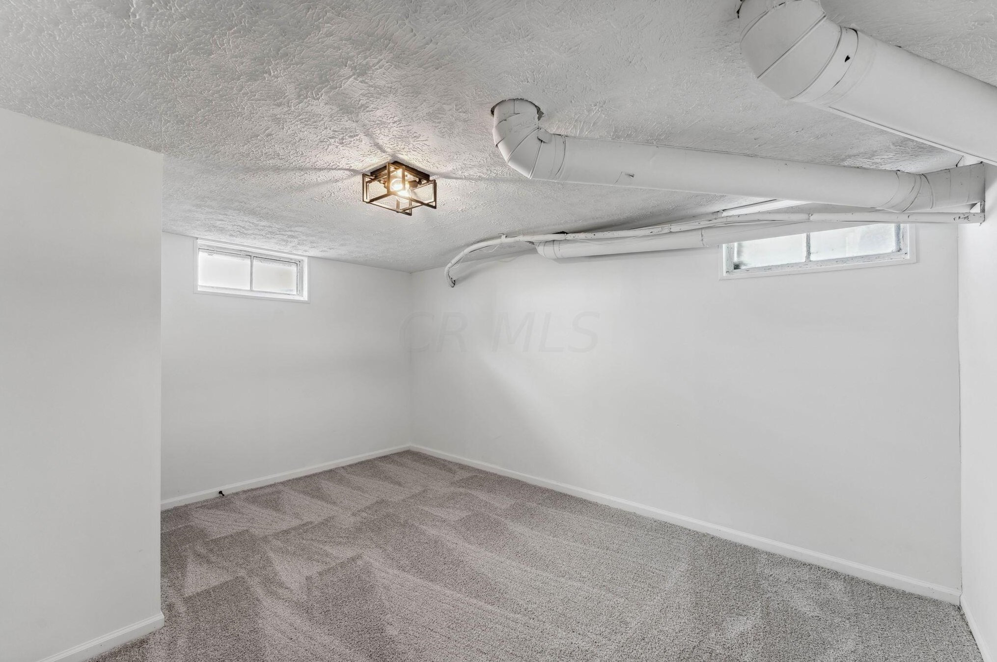 96 Weyant Ave, Columbus OH 43227-1024 exterior