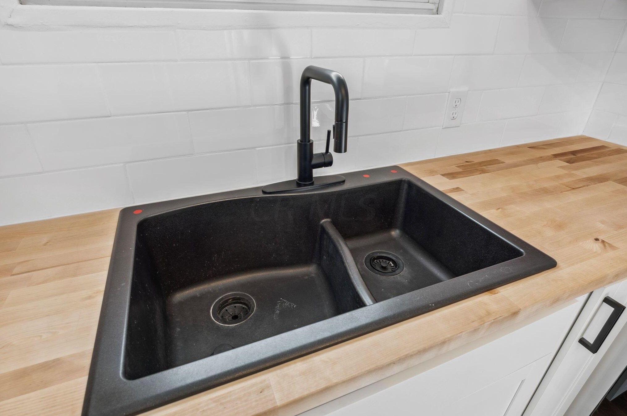 96 Weyant Ave, Columbus OH 43227-1024 exterior