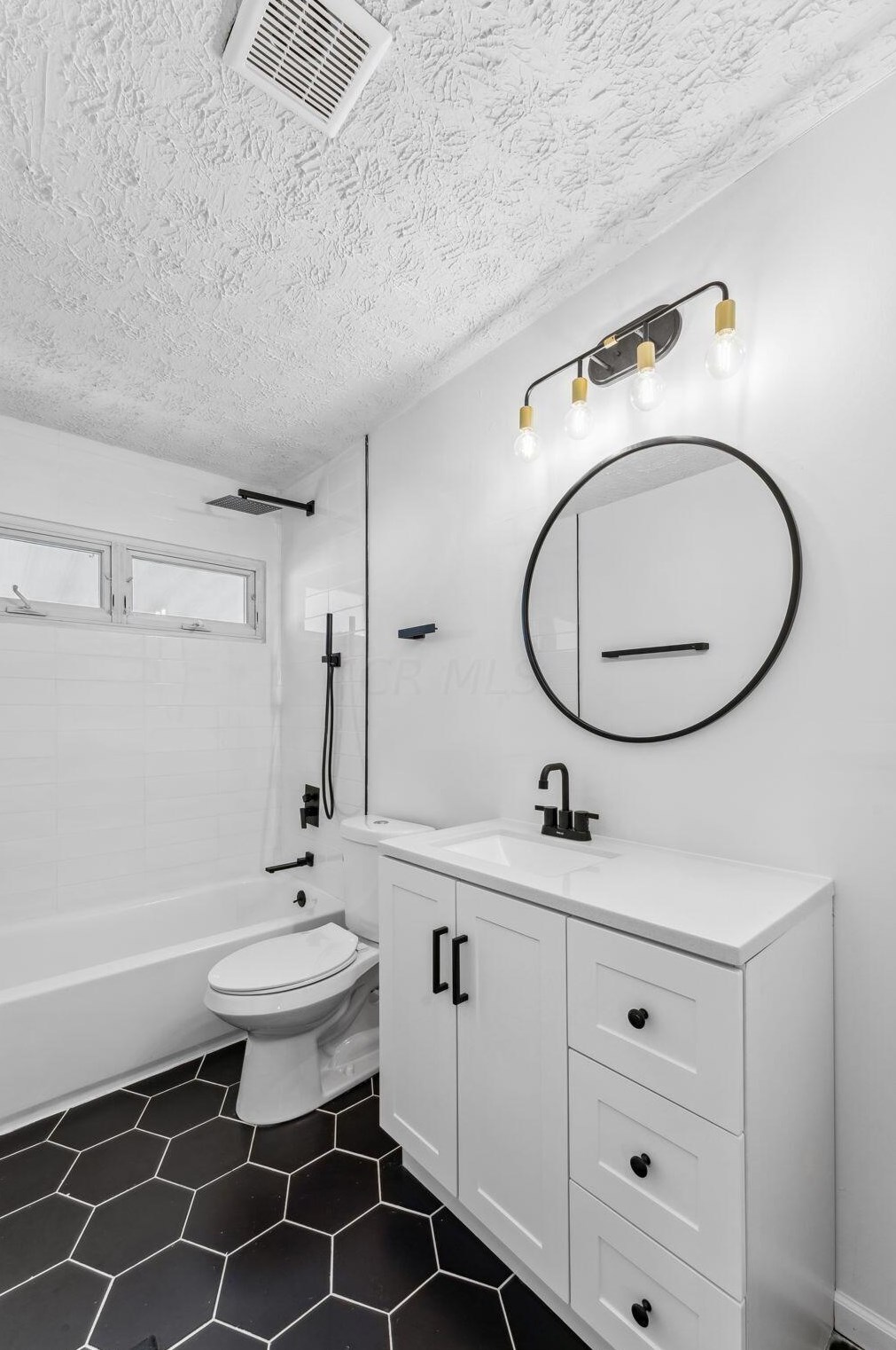 96 Weyant Ave, Columbus OH 43227-1024 exterior