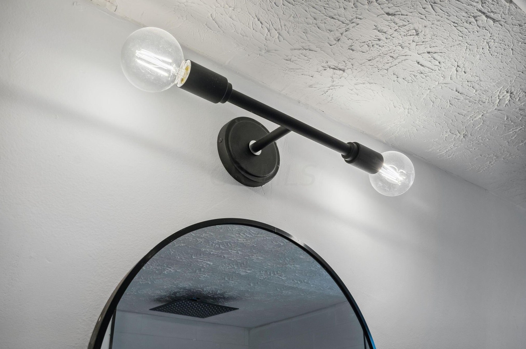 96 Weyant Ave, Columbus OH 43227-1024 exterior