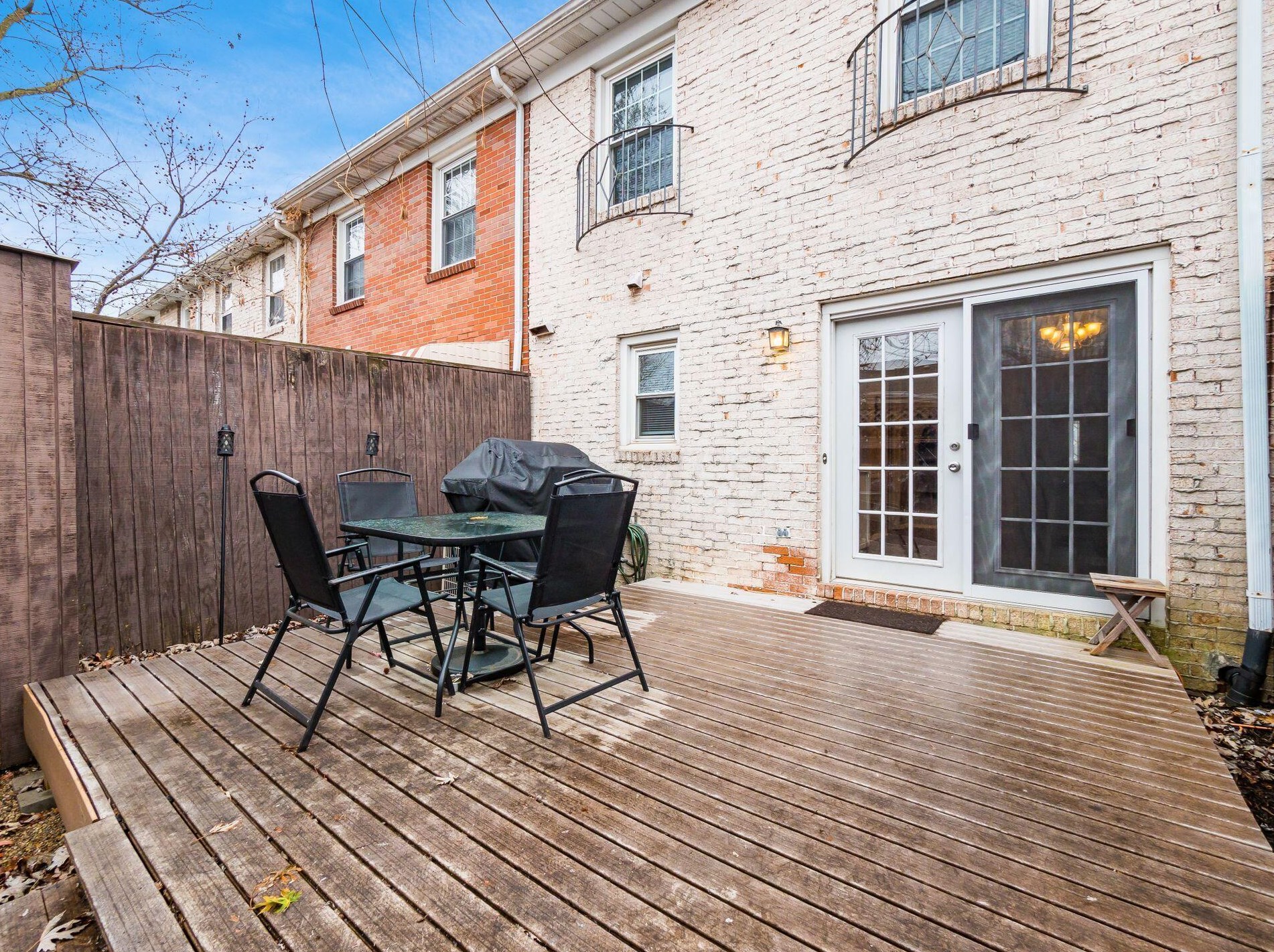 2382 Hardesty Dr, Columbus OH 43204-0058 exterior