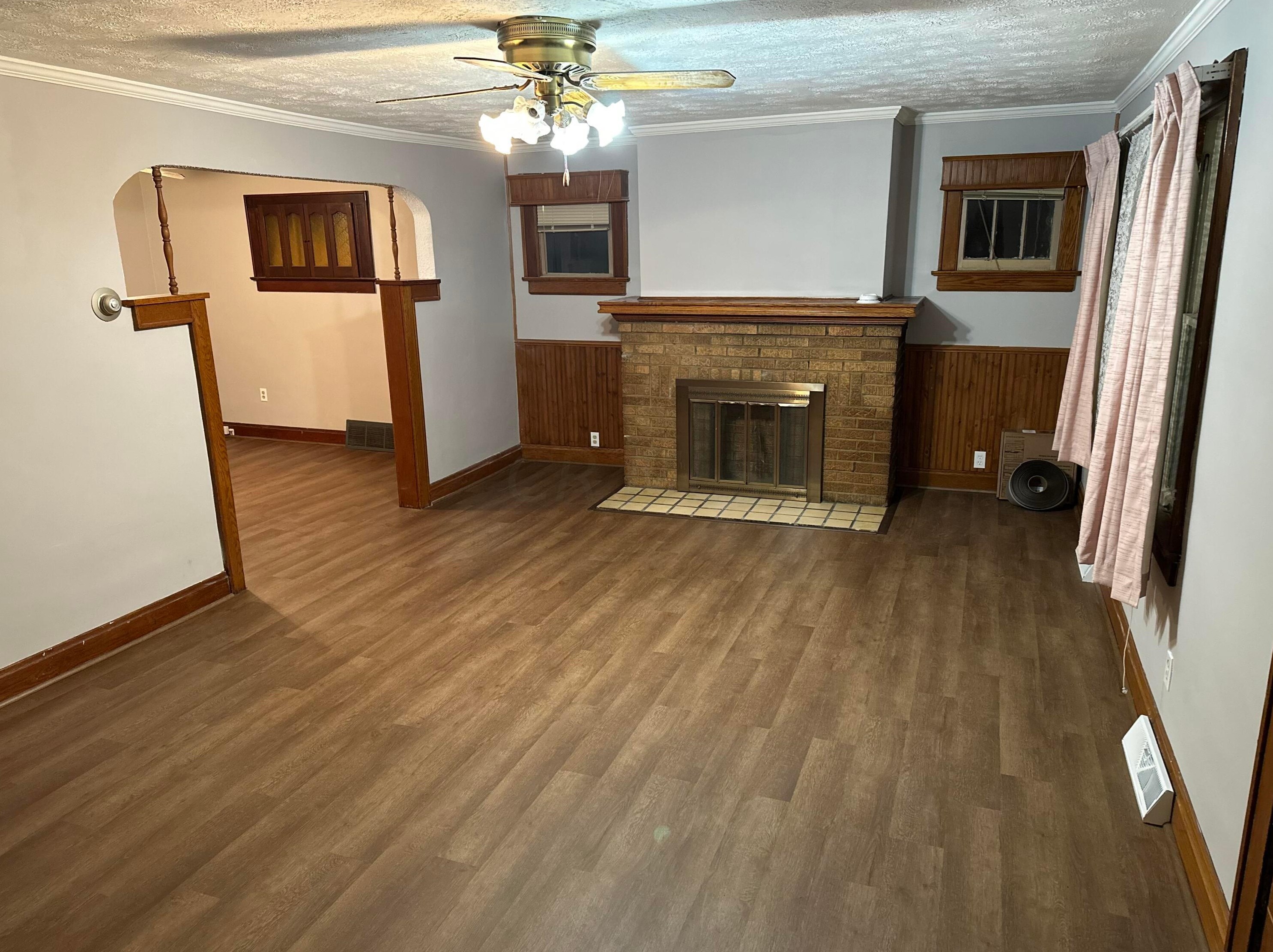 584 Warren Ave, Columbus OH  43204-3471 exterior