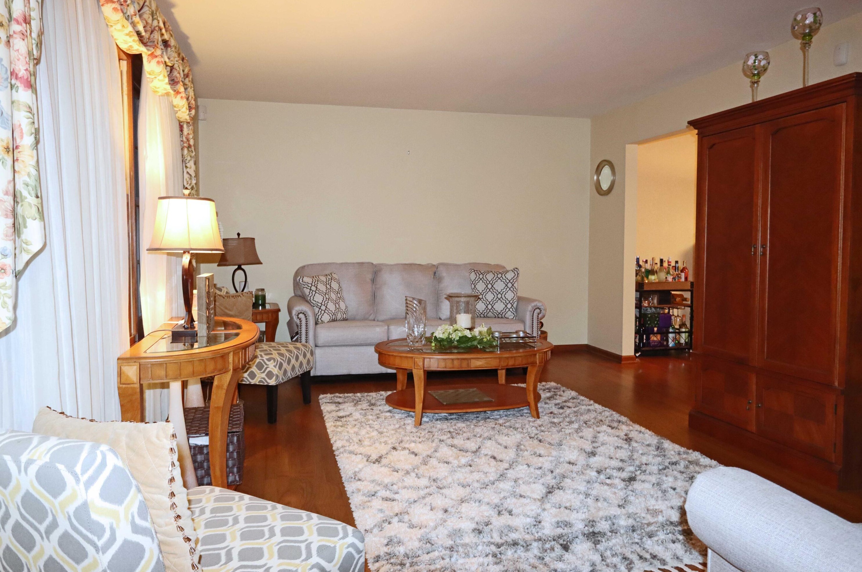 1705 Lynnhurst Rd, Columbus OH 43229-2641 exterior