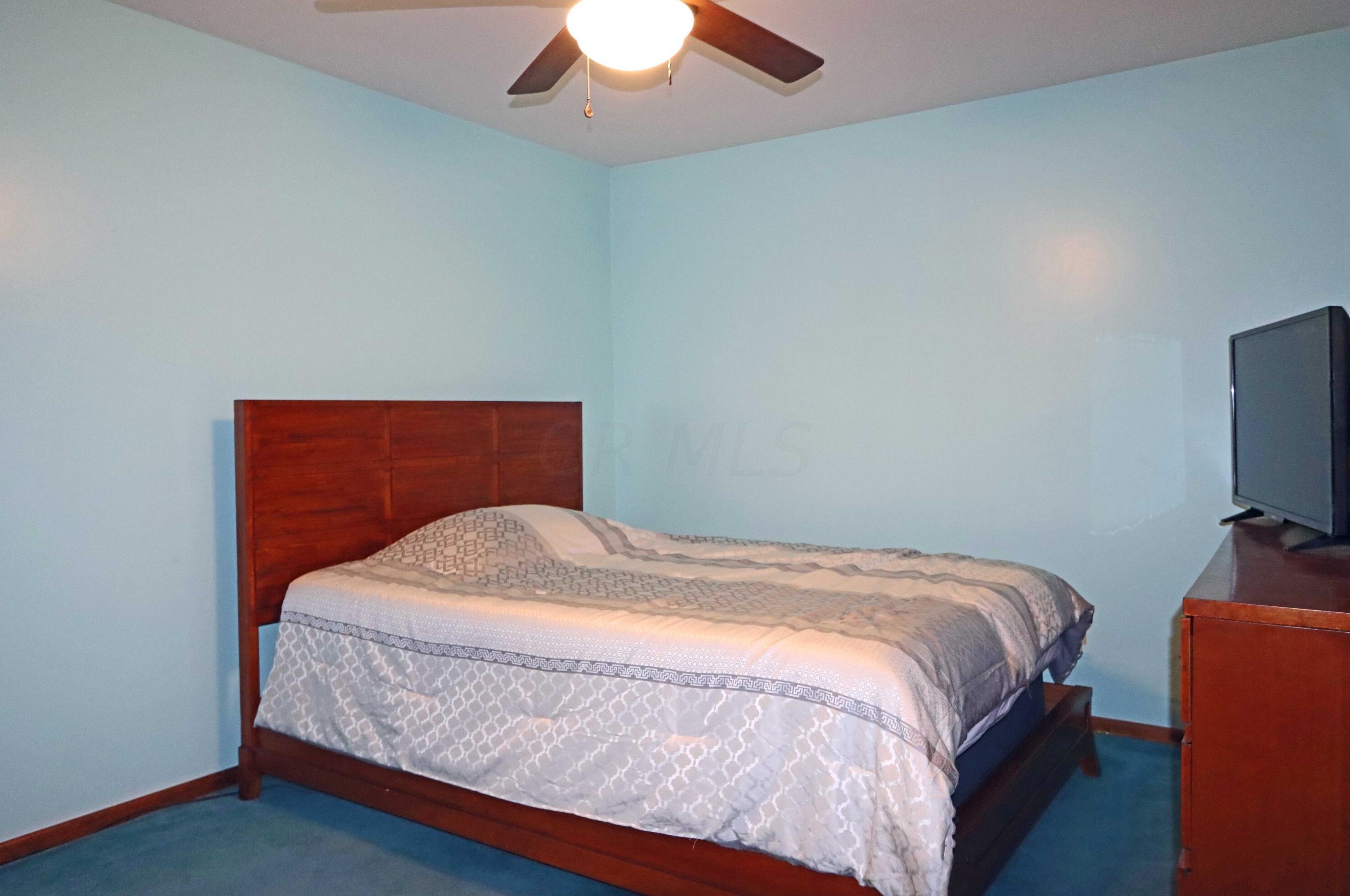 1705 Lynnhurst Rd, Columbus OH 43229-2641 exterior