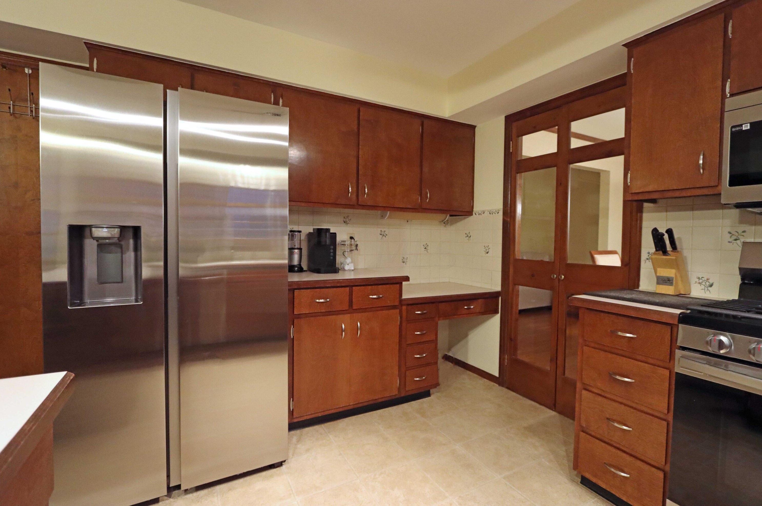 1705 Lynnhurst Rd, Columbus OH 43229-2641 exterior