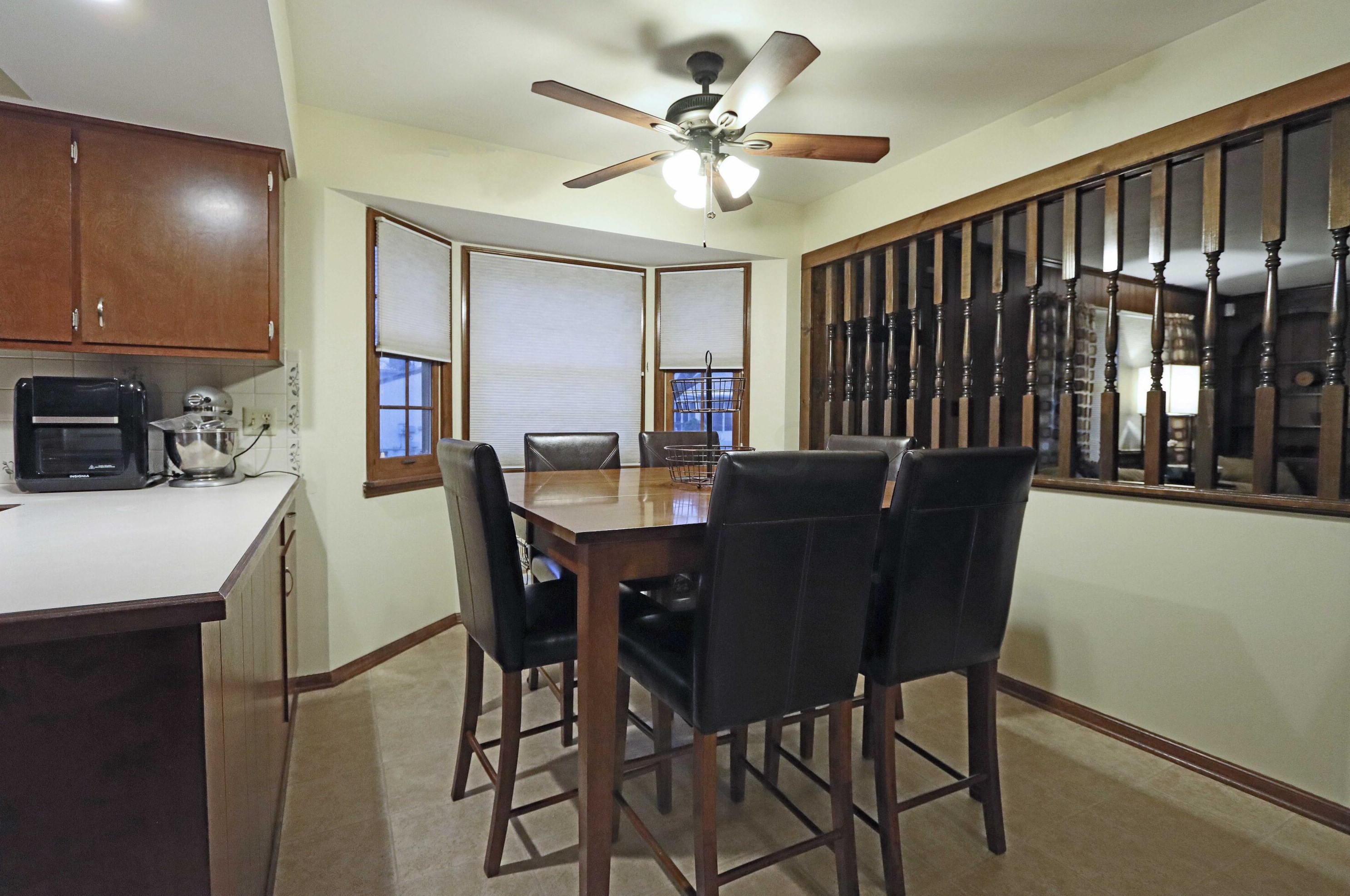 1705 Lynnhurst Rd, Columbus OH 43229-2641 exterior