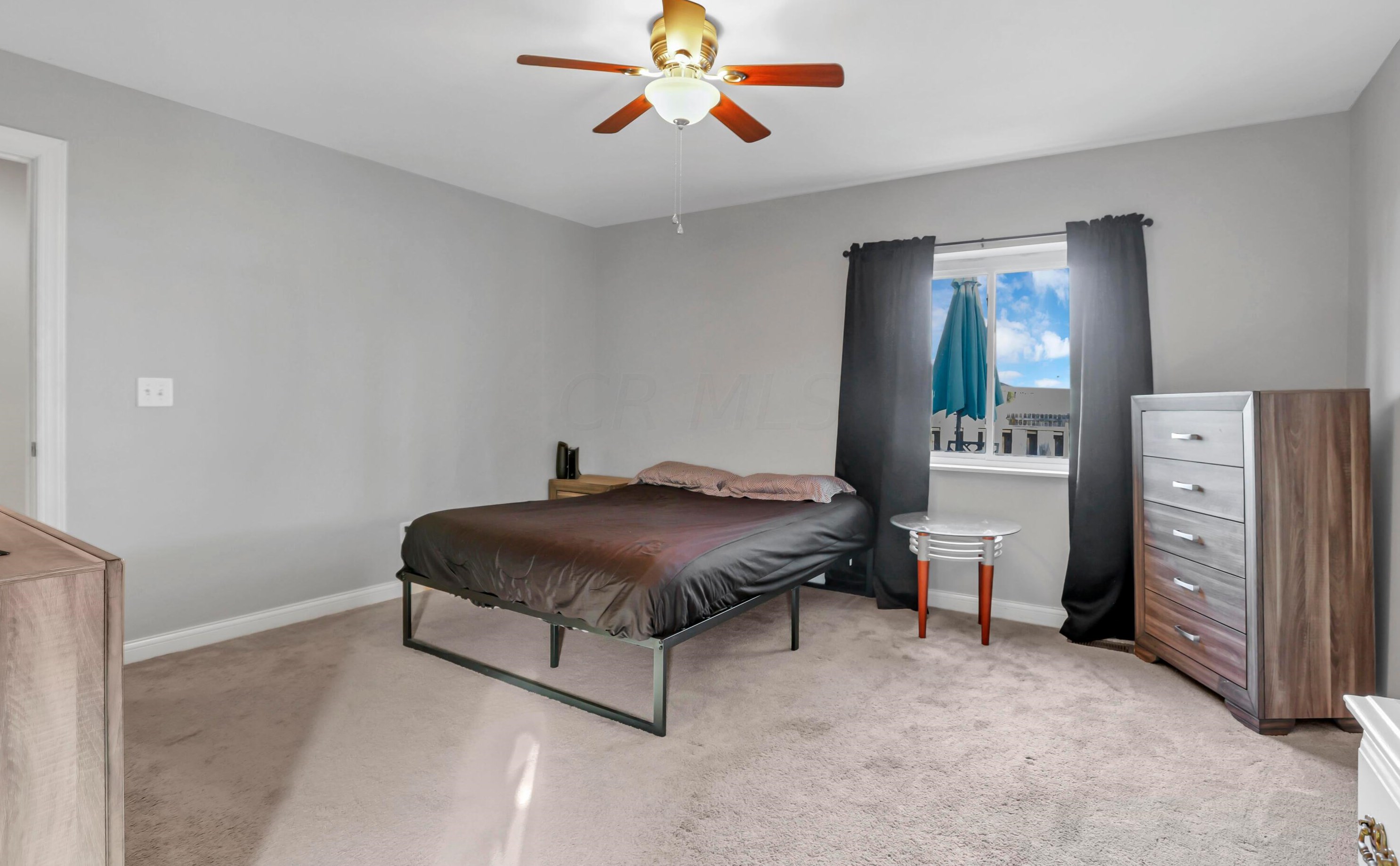 1722 Laurel Ave, Columbus OH 43223-2821 exterior