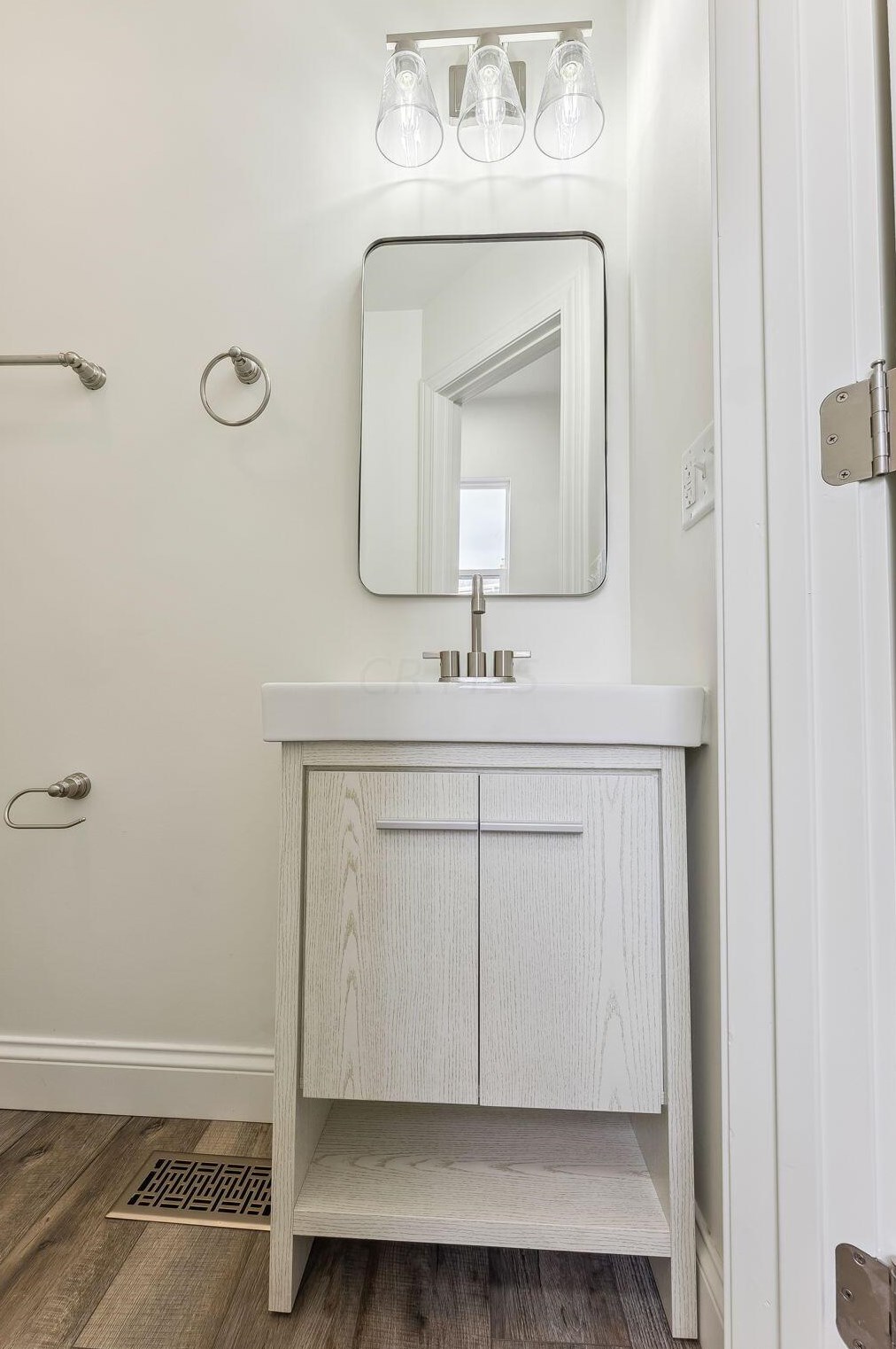 1040 Ohio Ave, Columbus OH  43206-1574 exterior