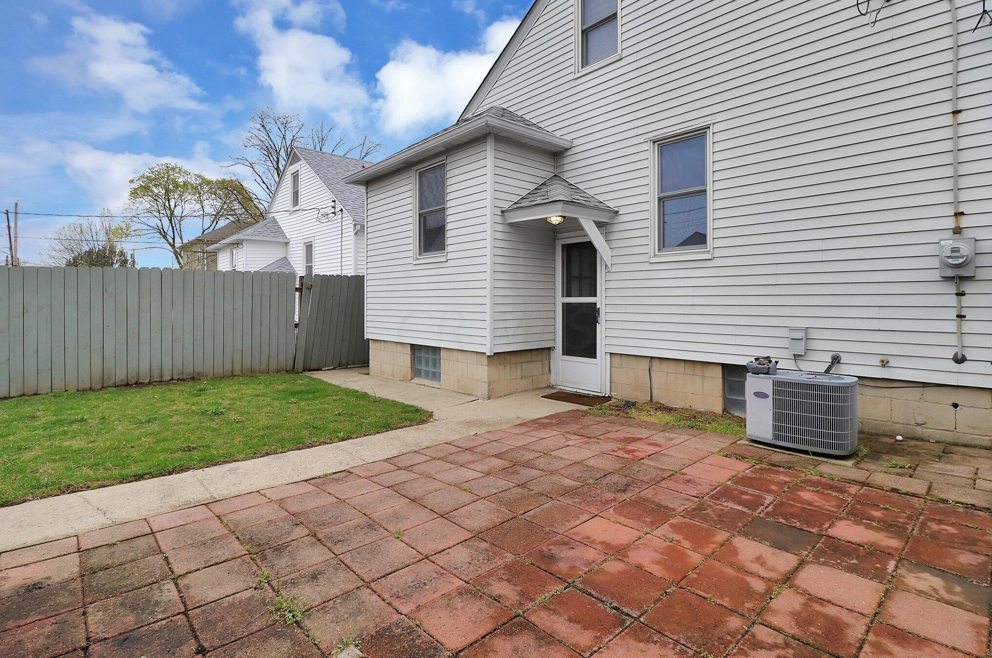 51 Frebis Ave, Columbus OH  43206-3613 exterior