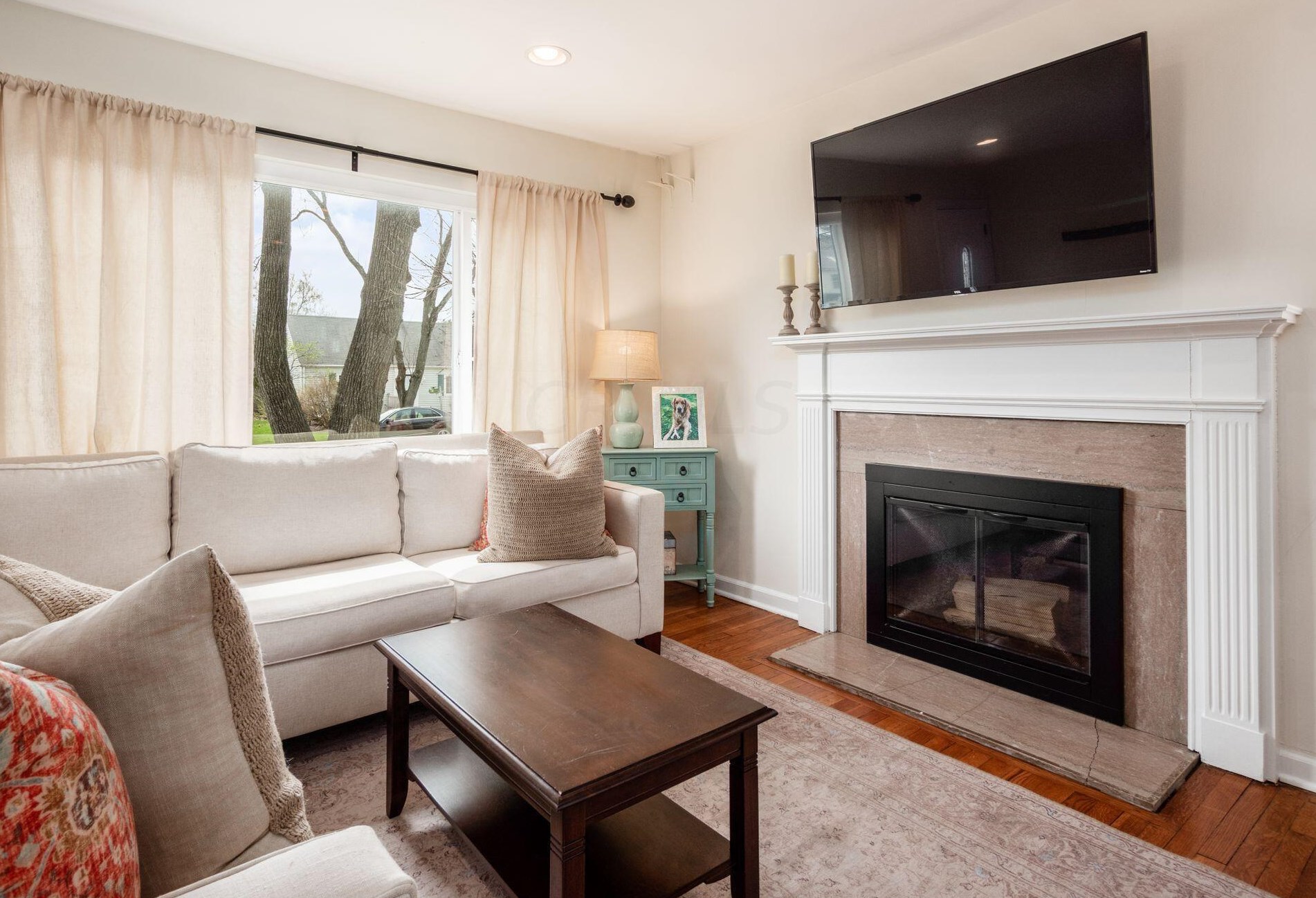 2170 Ridgecliff Rd, Columbus OH  43221-1820 exterior