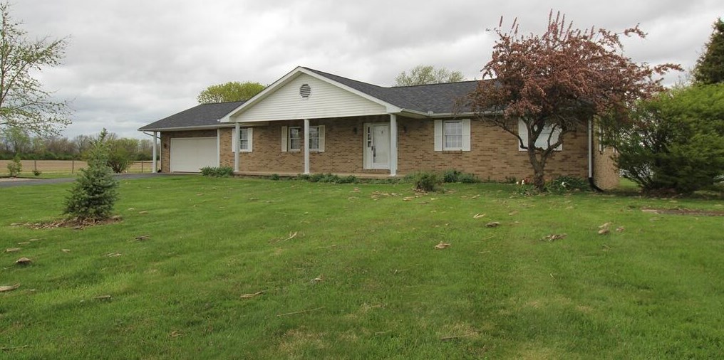 11946 Yankeetown Pike, Mount Sterling OH  43143-9513 exterior