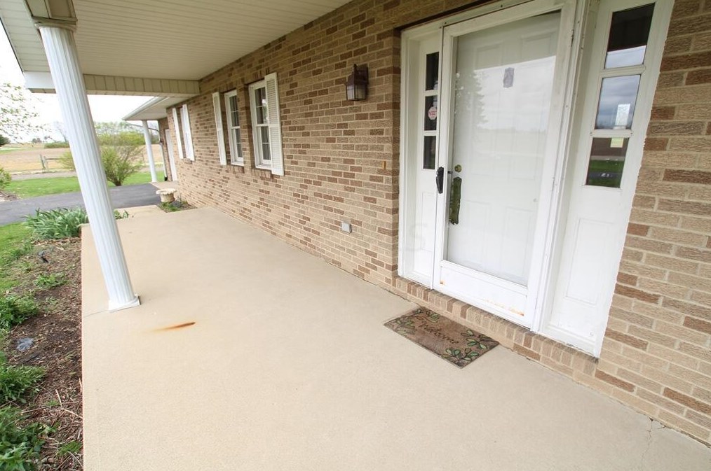 11946 Yankeetown Pike, Mount Sterling OH  43143-9513 exterior