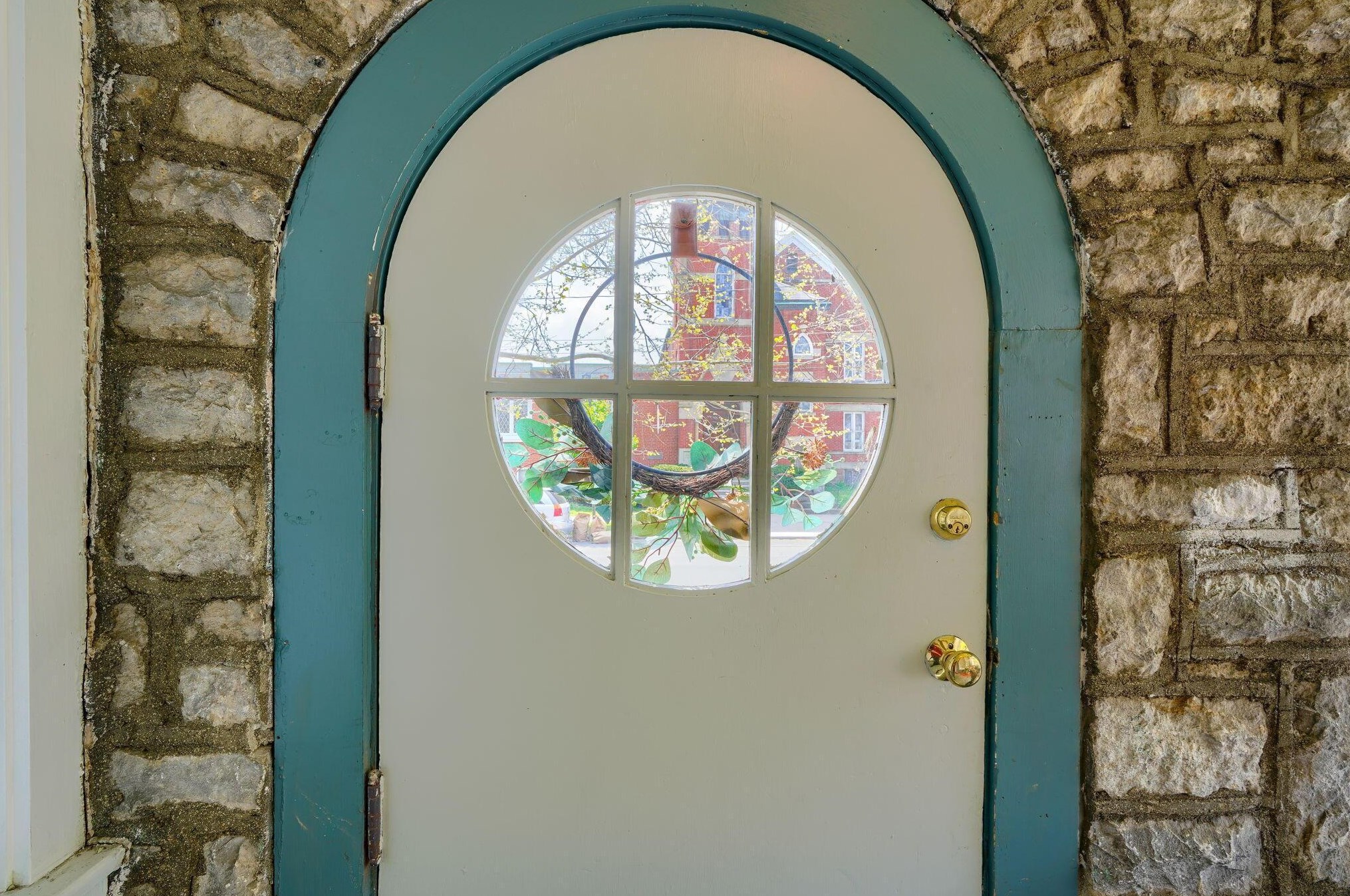 240 2nd Ave, Columbus OH  43201-5401 exterior