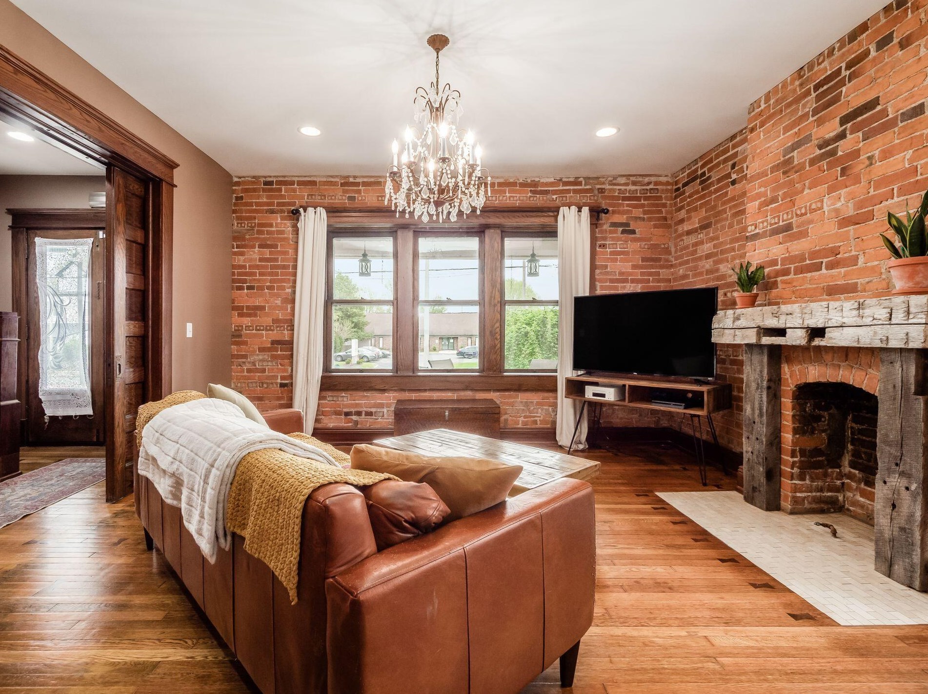 1557 High St, Columbus OH  43201-1154 exterior