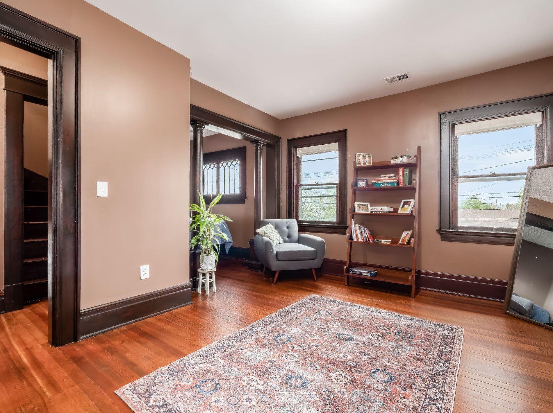 1557 High St, Columbus OH  43201-1154 exterior