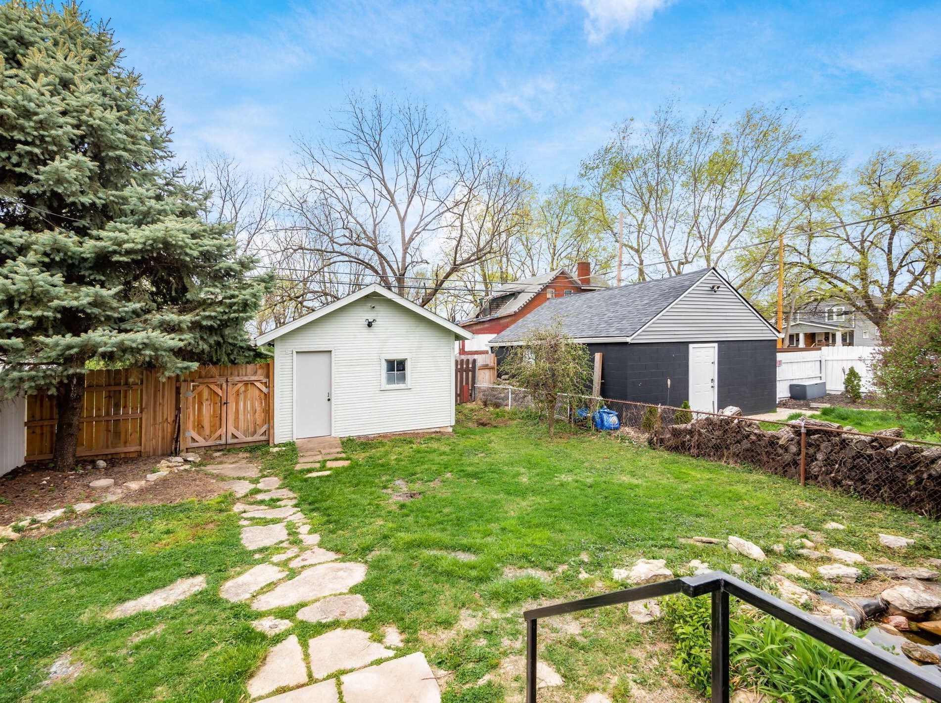 1557 High St, Columbus OH  43201-1154 exterior