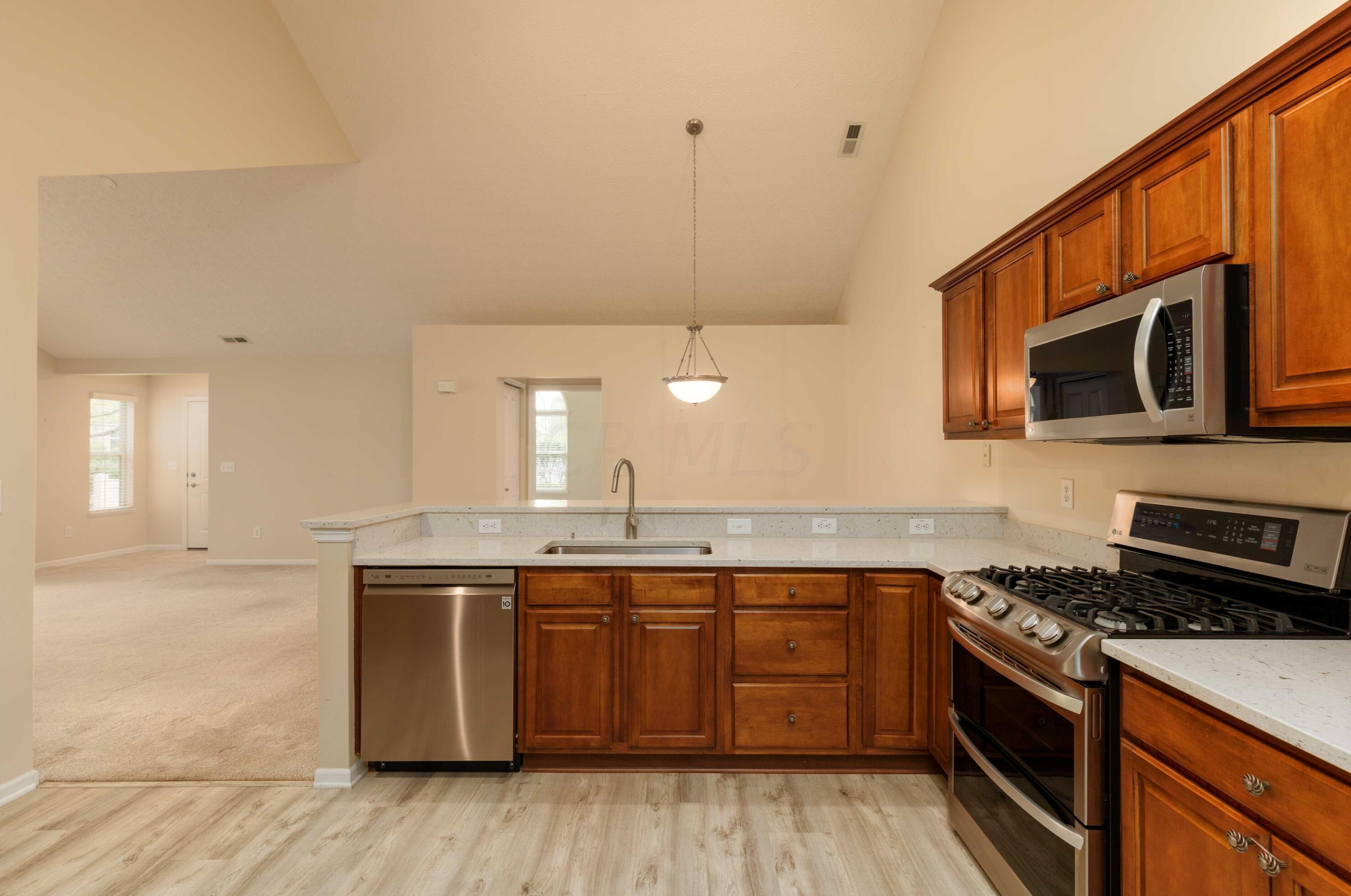 679 Old Dover Rd, Westerville OH  43082-6459 exterior