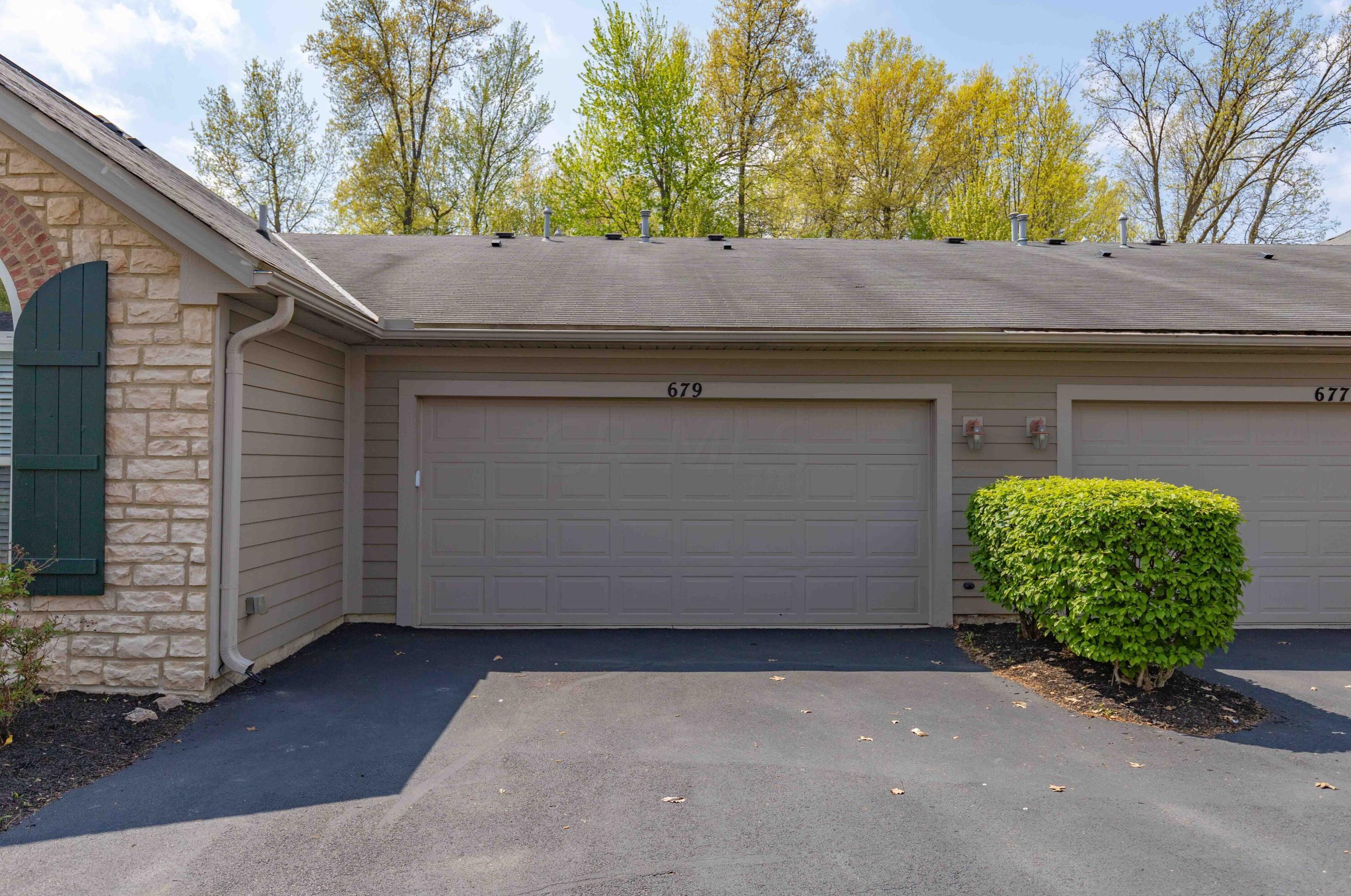 679 Old Dover Rd, Westerville OH  43082-6459 exterior