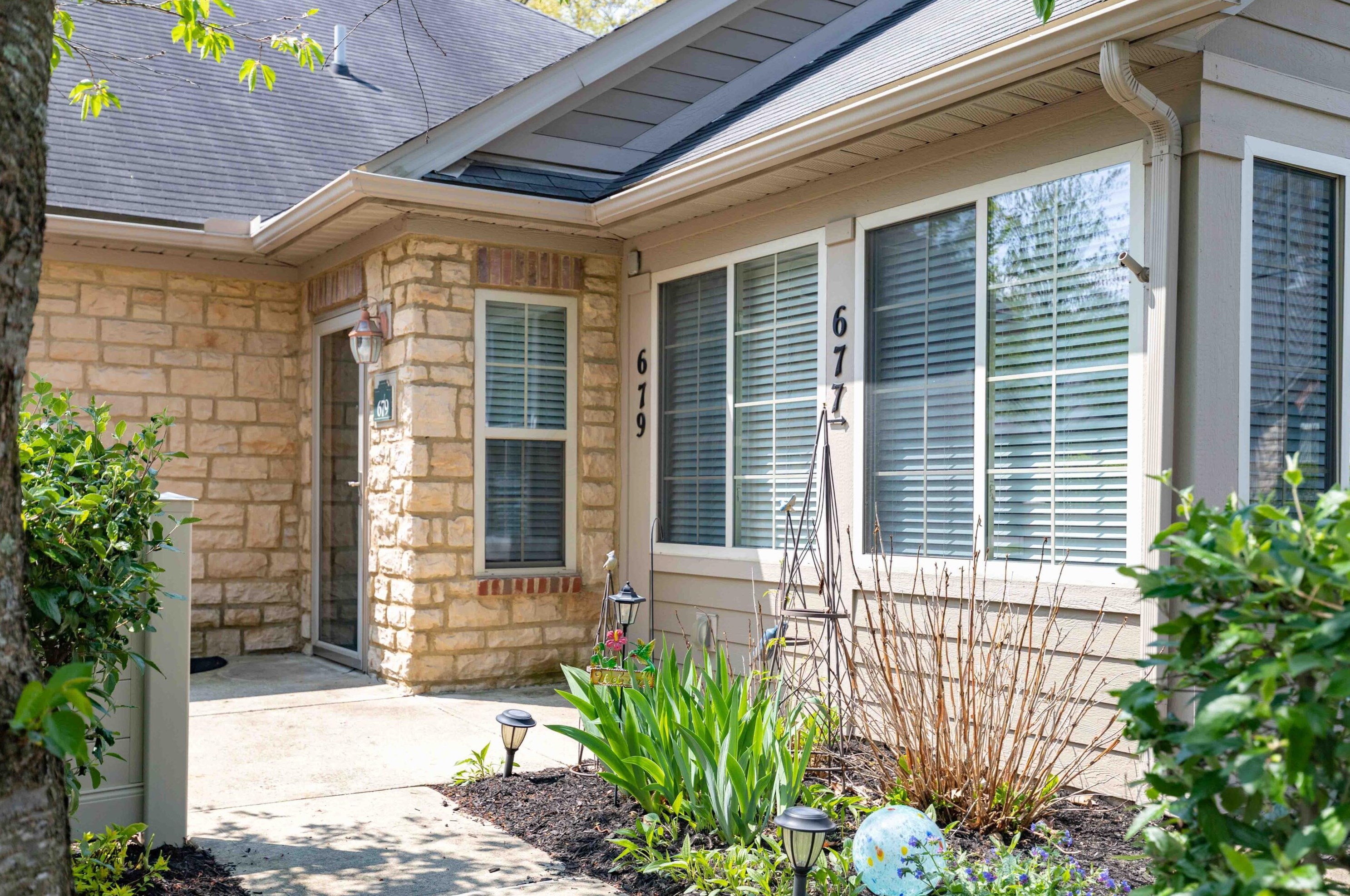 679 Old Dover Rd, Westerville OH  43082-6459 exterior