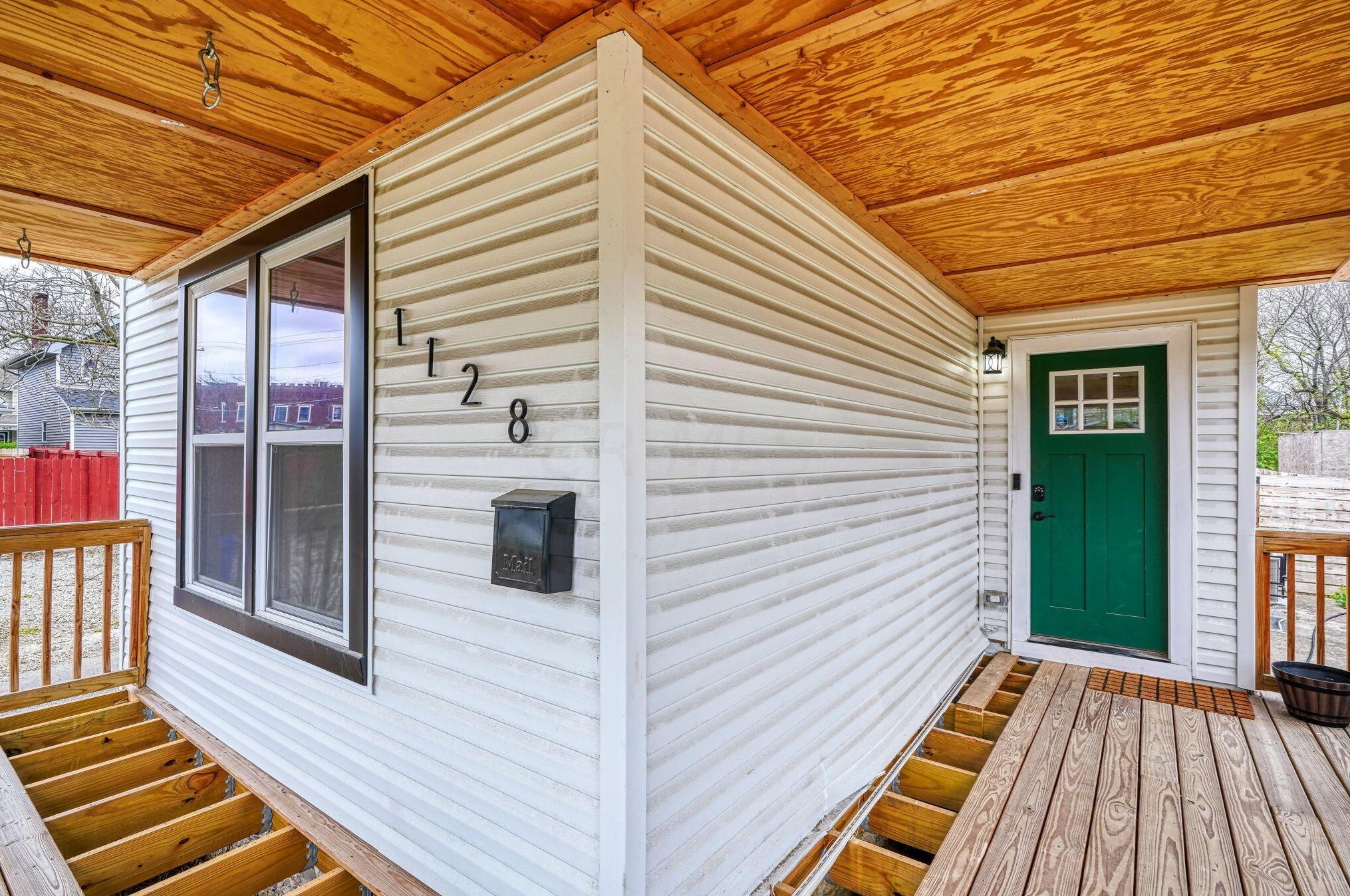 1128 Columbus St, Columbus OH  43206-1604 exterior