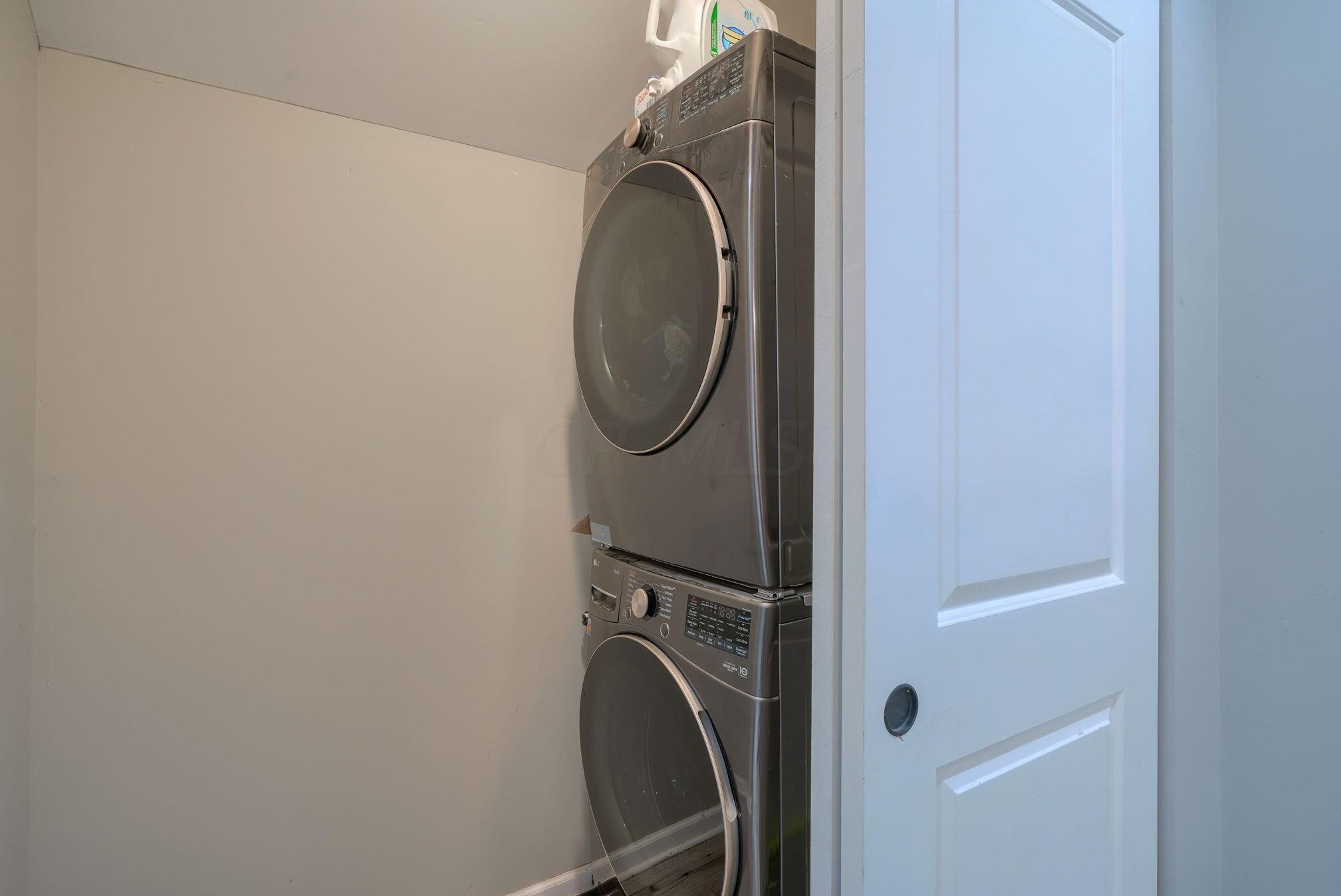 1128 Columbus St, Columbus OH  43206-1604 exterior