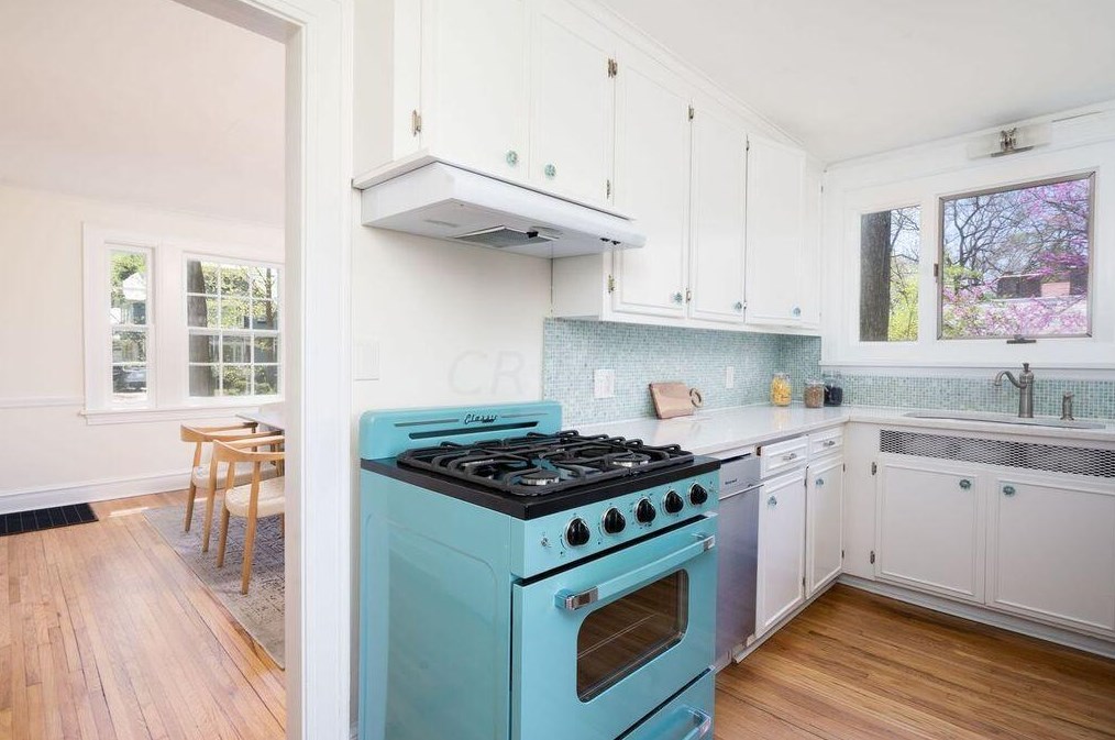 170 Jeffrey Pl, Columbus OH  43214-1704 exterior