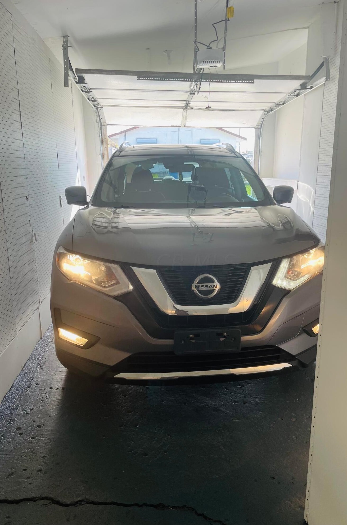 886 Pierce Ave, Columbus OH 43213-3043 exterior