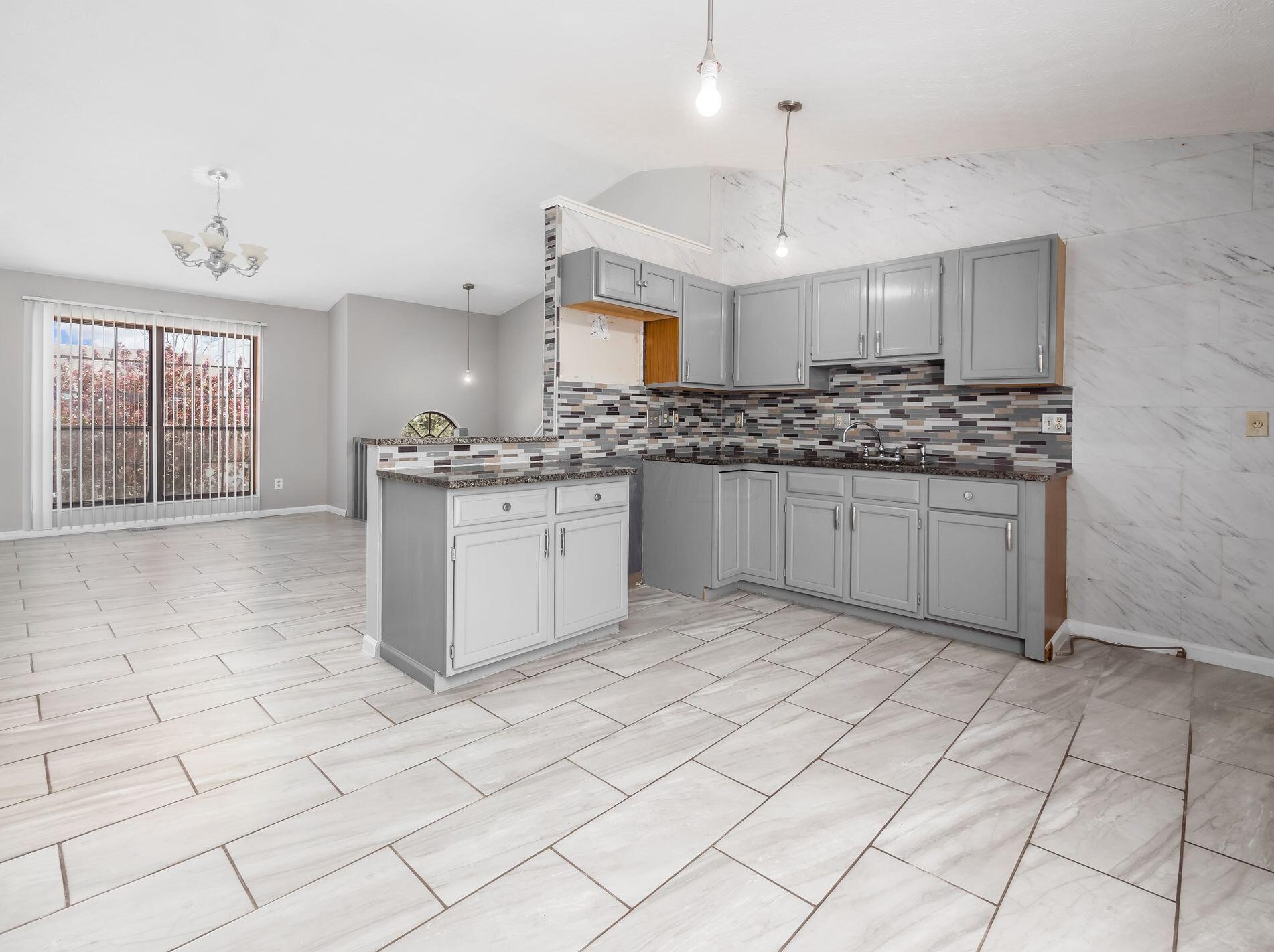 1027 Cypress Ridge Pl, Columbus OH  43228-6307 exterior