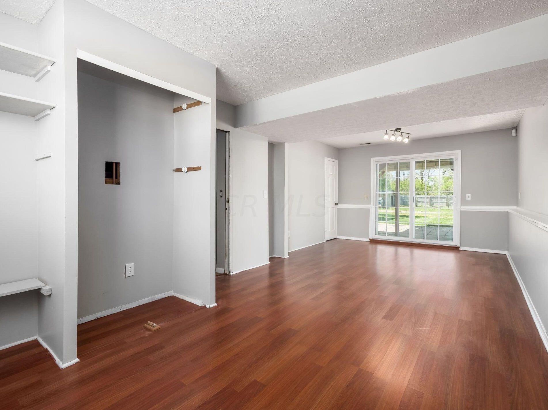 1027 Cypress Ridge Pl, Columbus OH  43228-6307 exterior