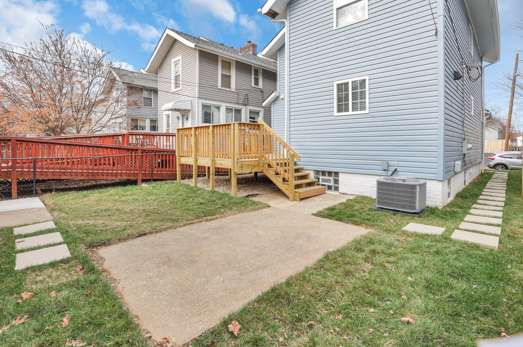 165 Frebis Ave, Columbus OH 43206-3725 exterior